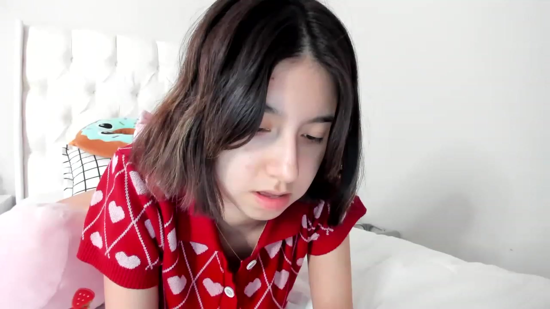 Gallery image thumbnail from Cherrycute666's myfreecams stream on, 02/26/2023, 02:04 image 12 of 20