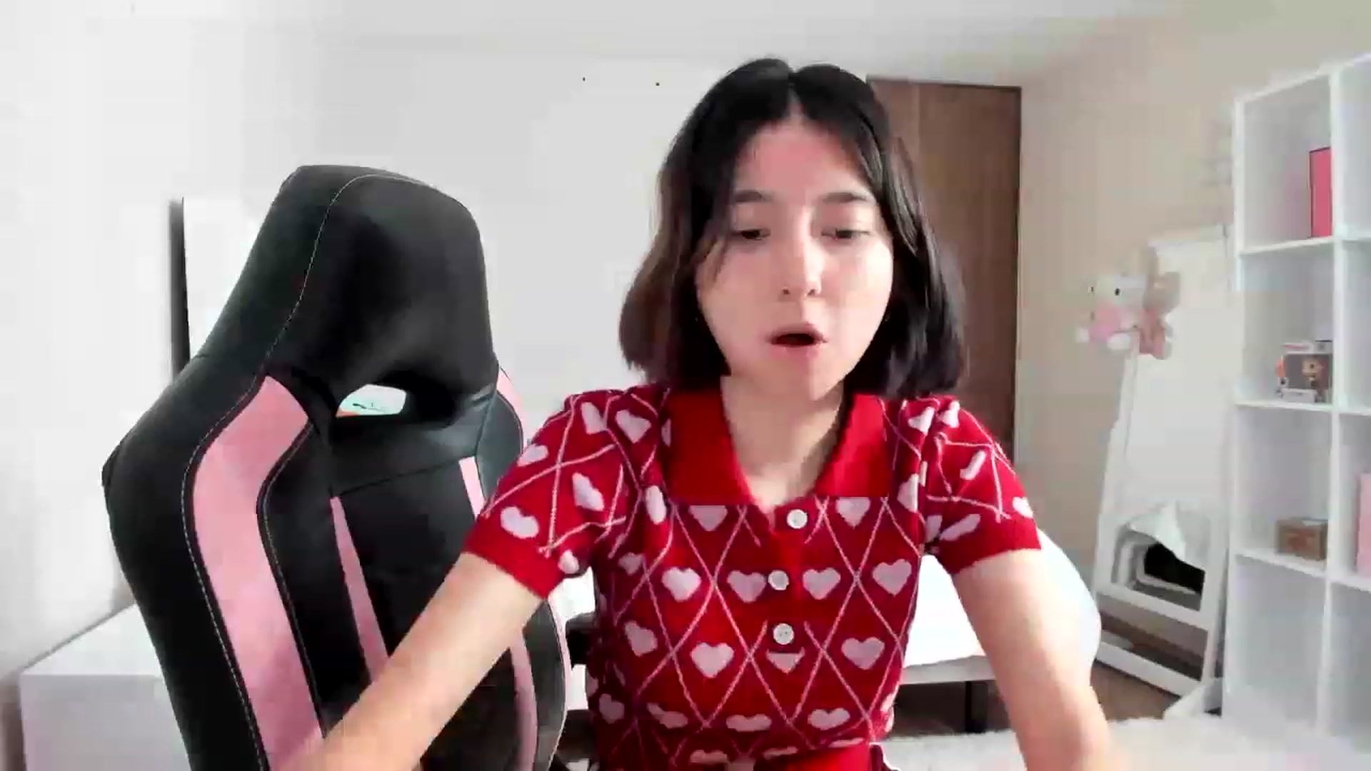 Gallery image thumbnail from Cherrycute666's myfreecams stream on, 02/26/2023, 05:06 image 7 of 20