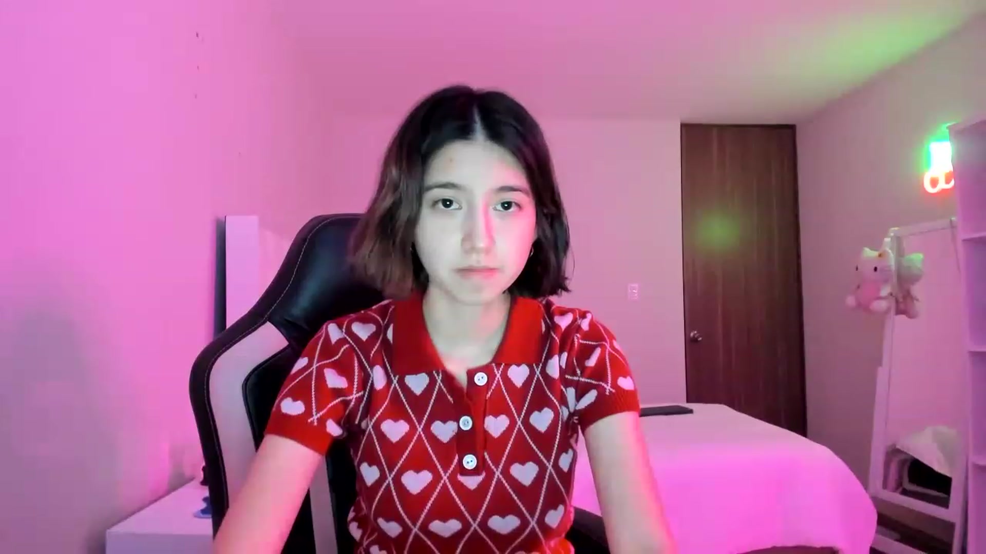 Gallery image thumbnail from Cherrycute666's myfreecams stream on, 02/26/2023, 12:10 image 20 of 20