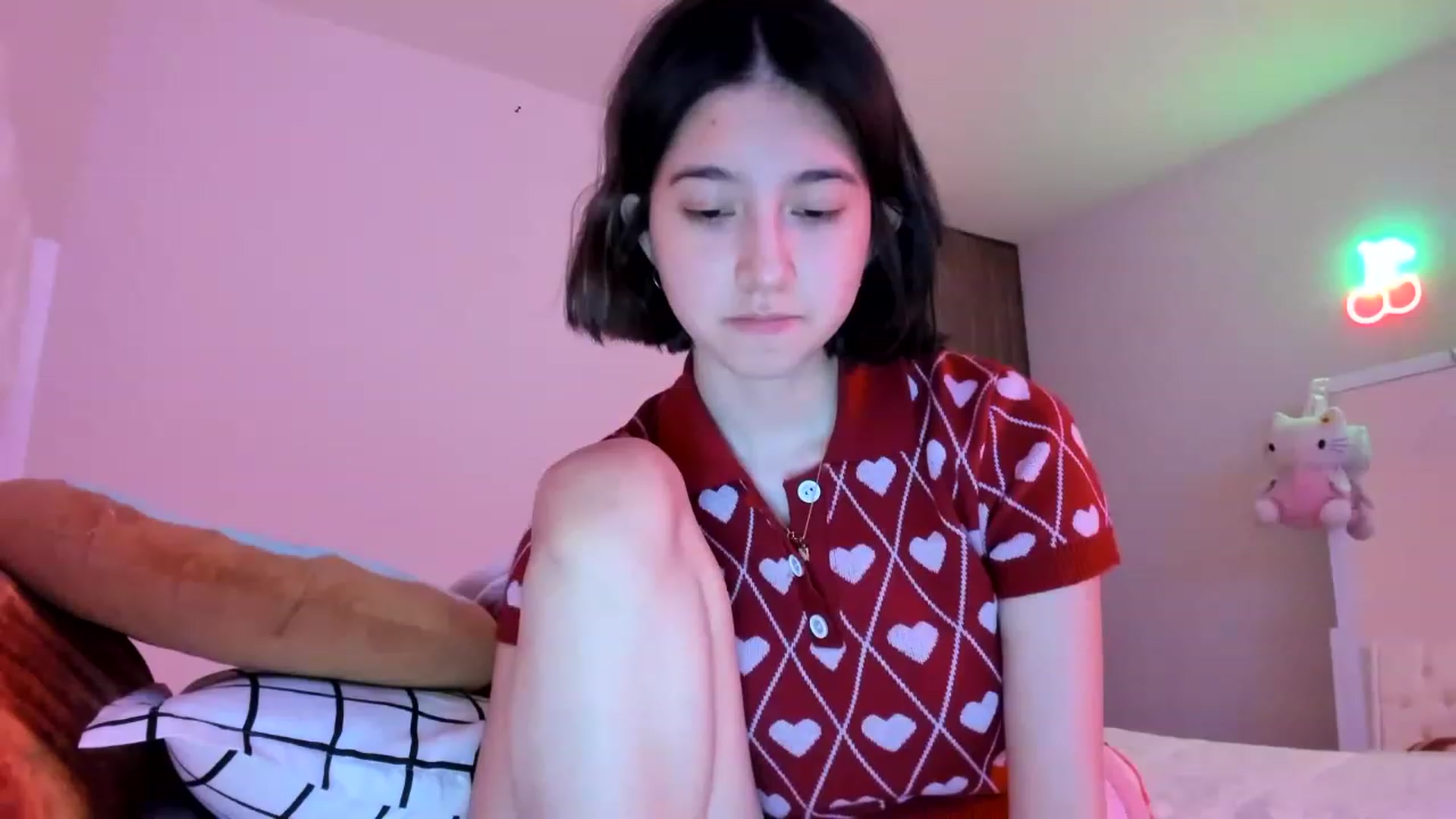Gallery image thumbnail from Cherrycute666's myfreecams stream on, 02/26/2023, 14:53 image 9 of 20