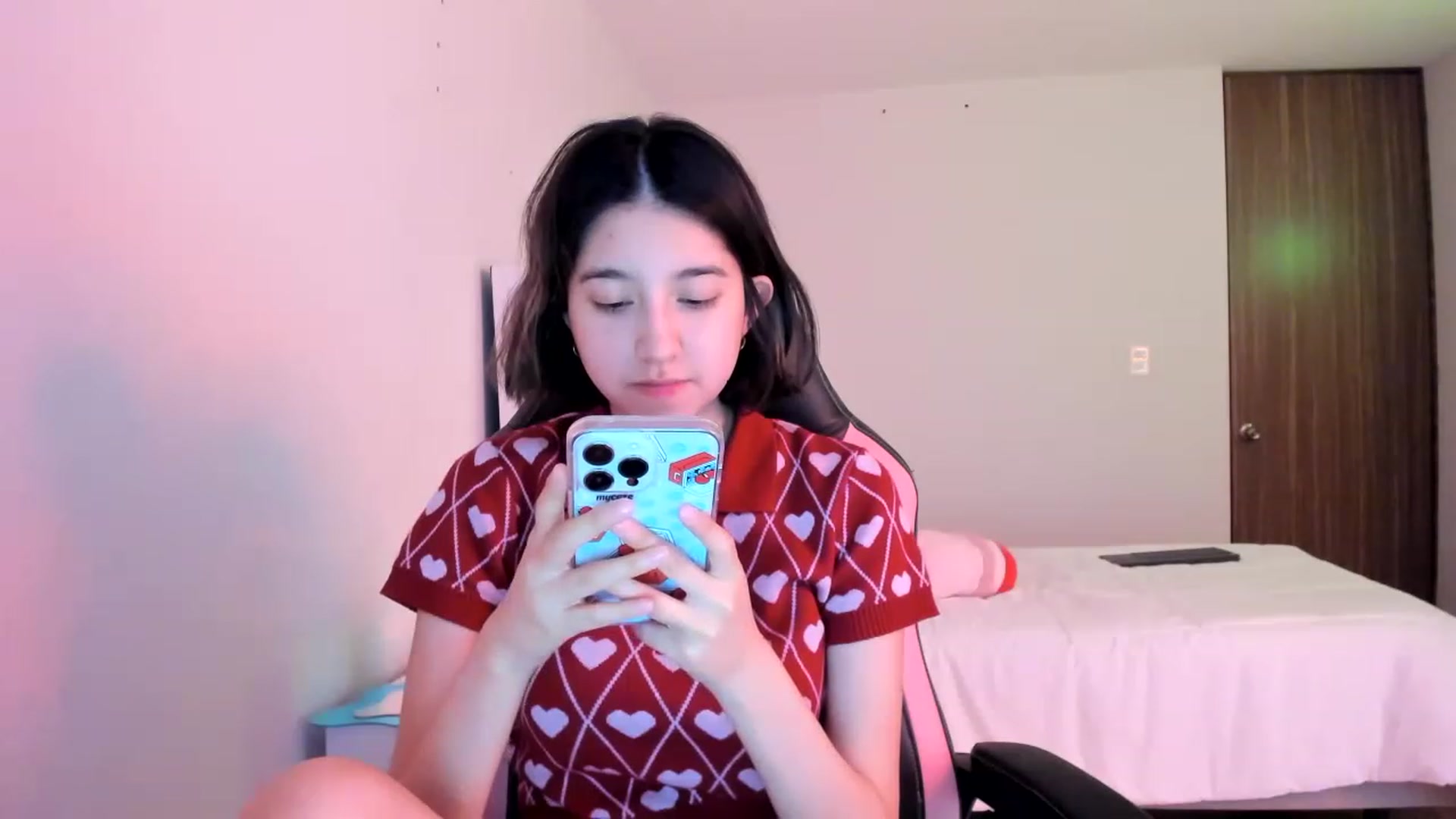 Gallery image thumbnail from Cherrycute666's myfreecams stream on, 02/26/2023, 14:53 image 12 of 20