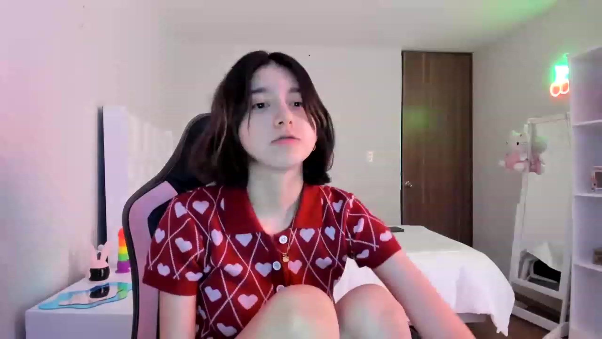 Gallery image thumbnail from Cherrycute666's myfreecams stream on, 02/26/2023, 14:53 image 19 of 20