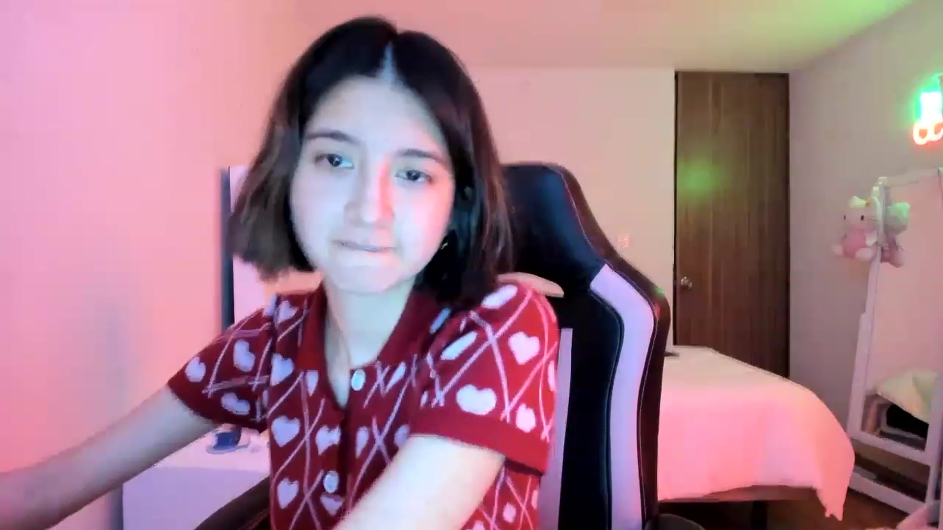 Gallery image thumbnail from Cherrycute666's myfreecams stream on, 02/26/2023, 14:53 image 4 of 20