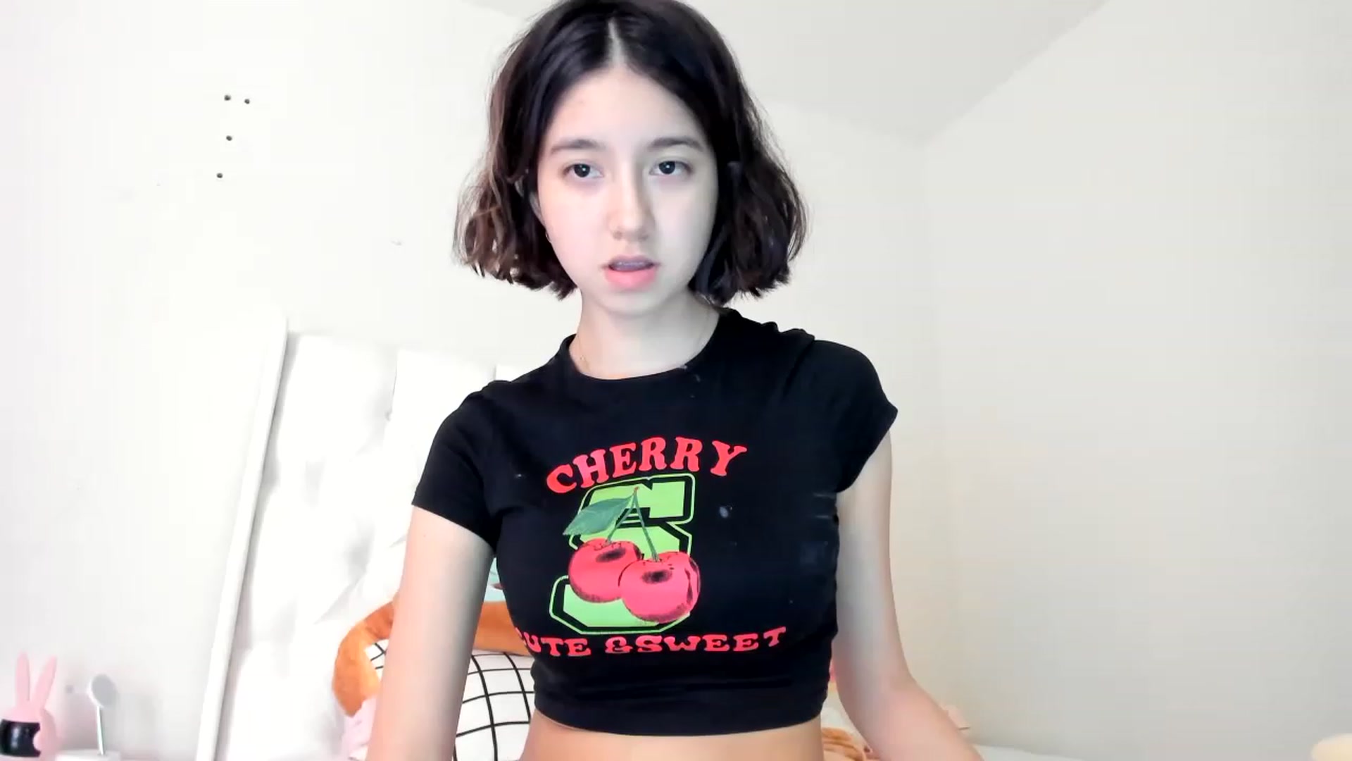 Gallery image thumbnail from Cherrycute666's myfreecams stream on, 02/26/2023, 18:36 image 4 of 20