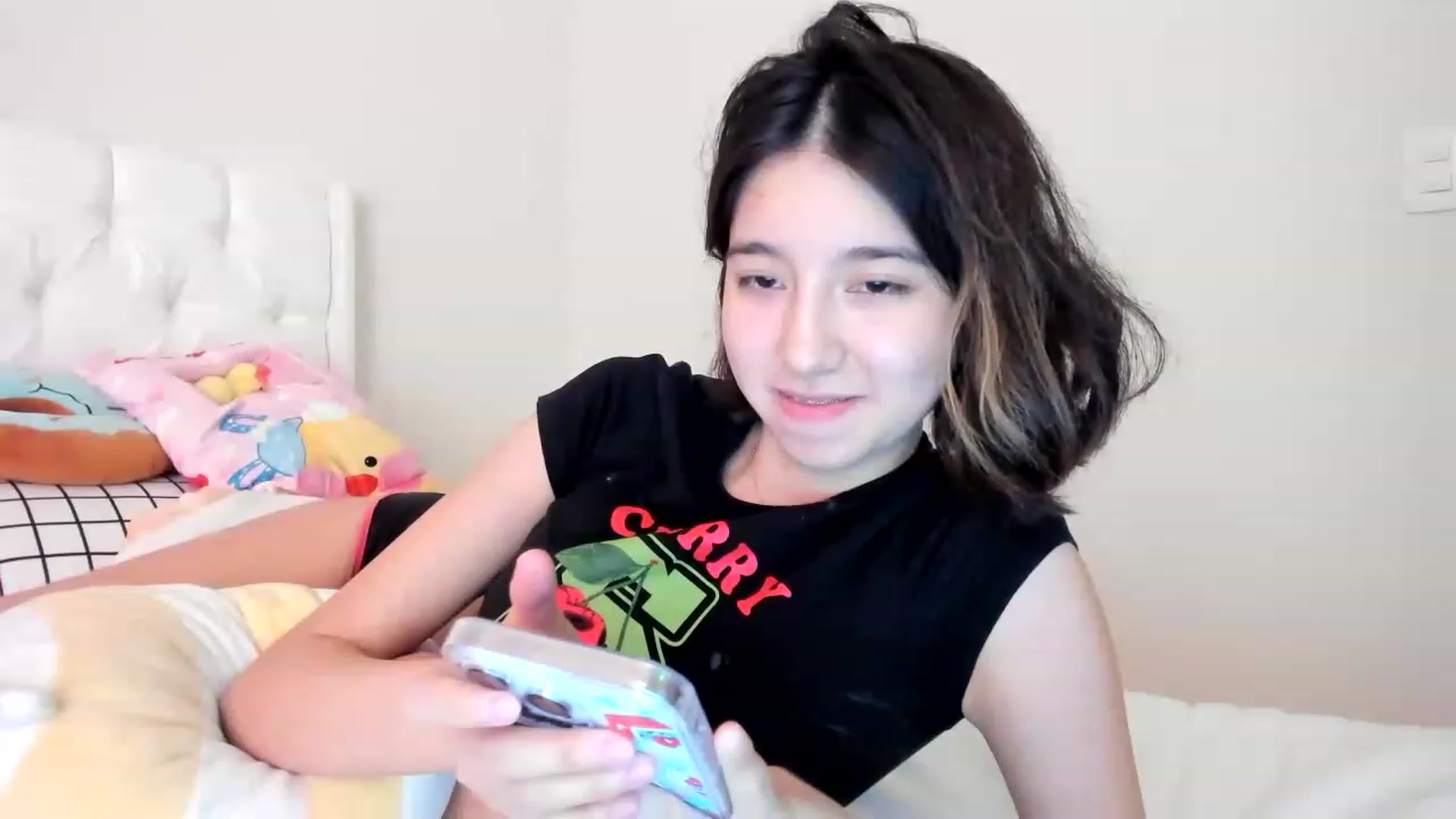 Gallery image thumbnail from Cherrycute666's myfreecams stream on, 02/26/2023, 18:36 image 3 of 20