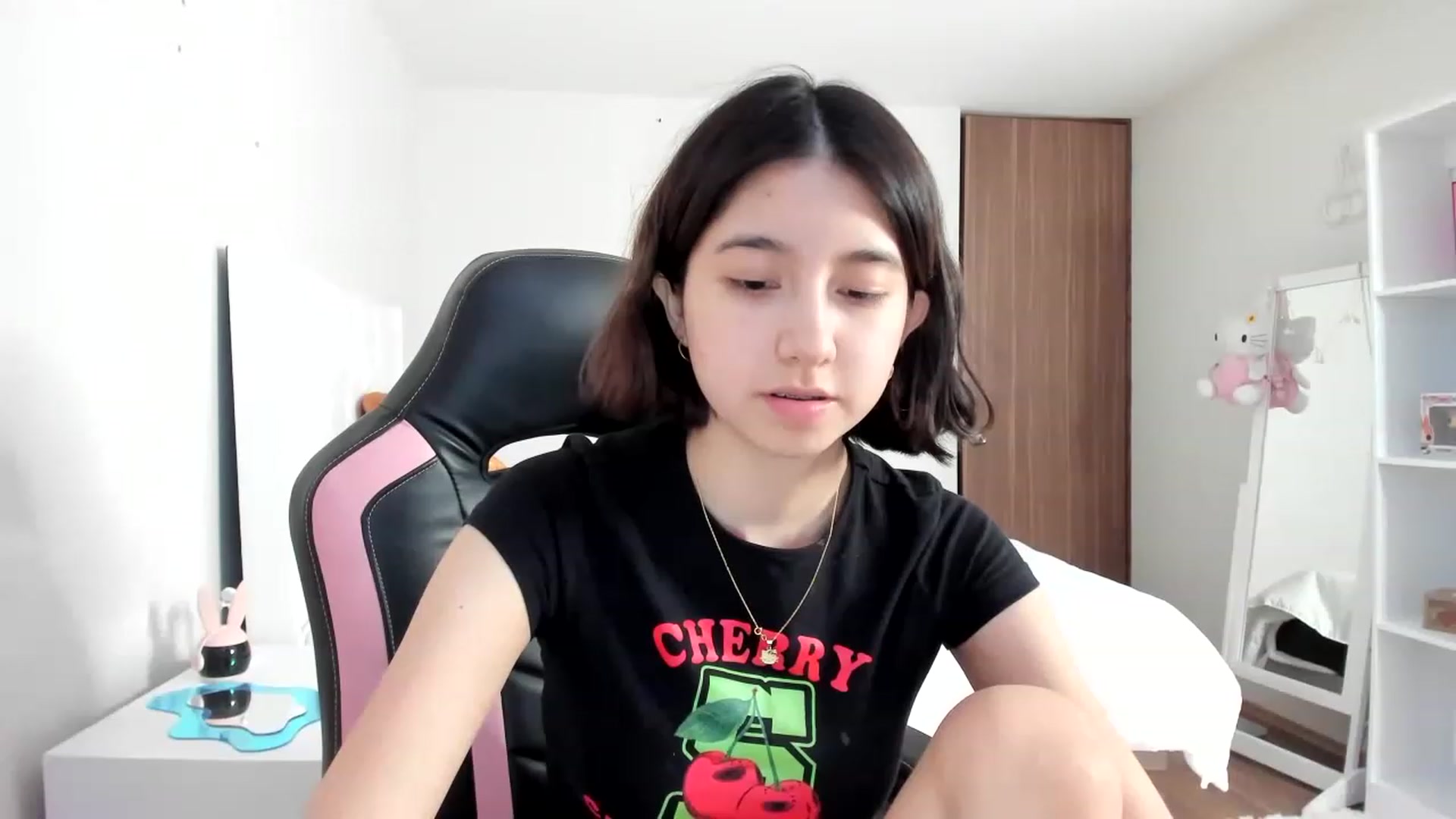 Gallery image thumbnail from Cherrycute666's myfreecams stream on, 02/27/2023, 04:30 image 2 of 20