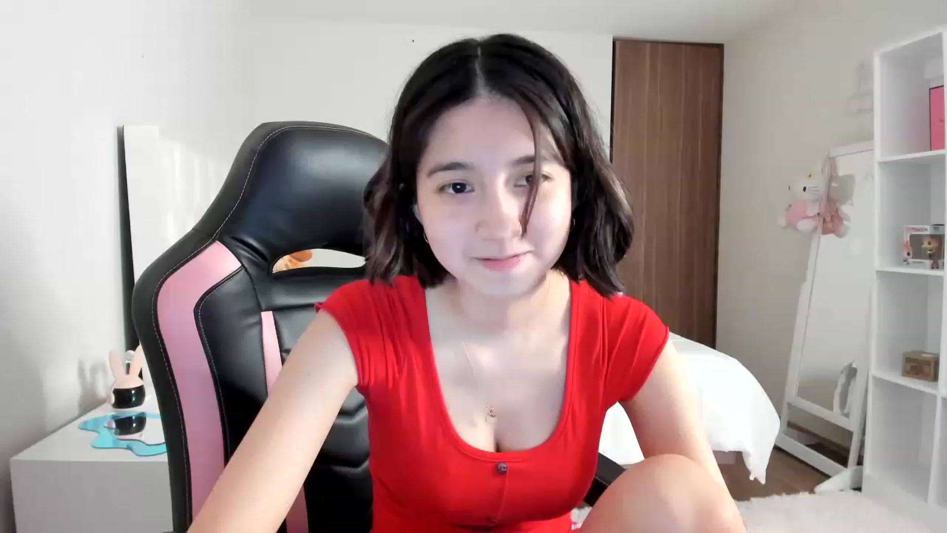 Gallery image thumbnail from Cherrycute666's myfreecams stream on, 02/27/2023, 07:31 image 14 of 20