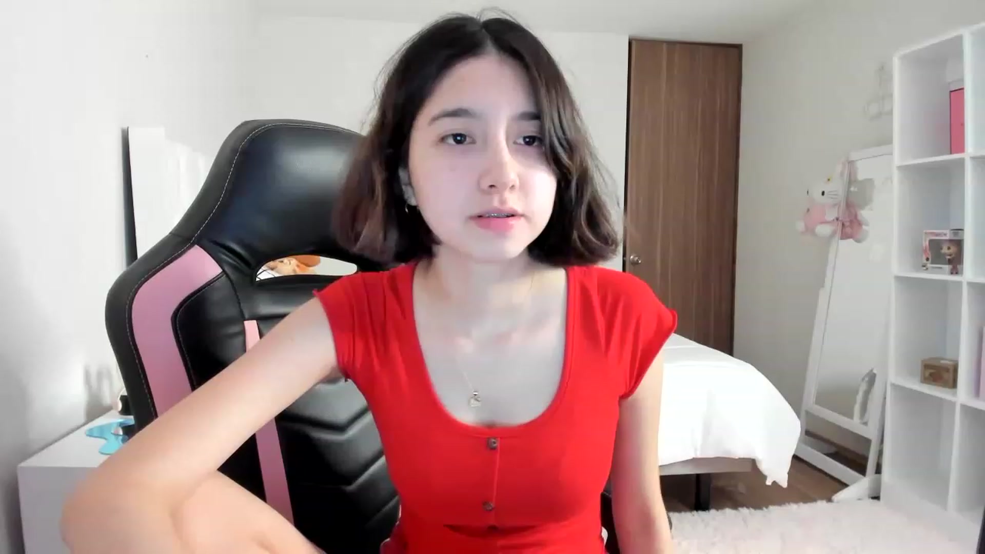 Gallery image thumbnail from Cherrycute666's myfreecams stream on, 02/27/2023, 08:48 image 9 of 20