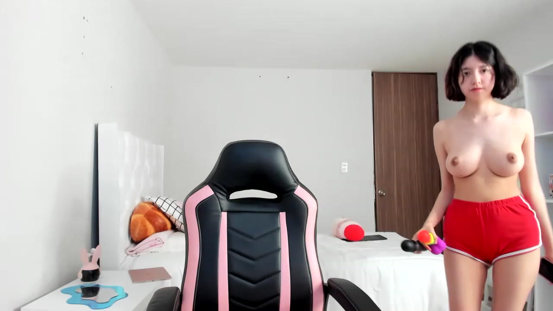 Gallery image thumbnail from Cherrycute666's myfreecams stream on, 02/27/2023, 18:11 image 6 of 20
