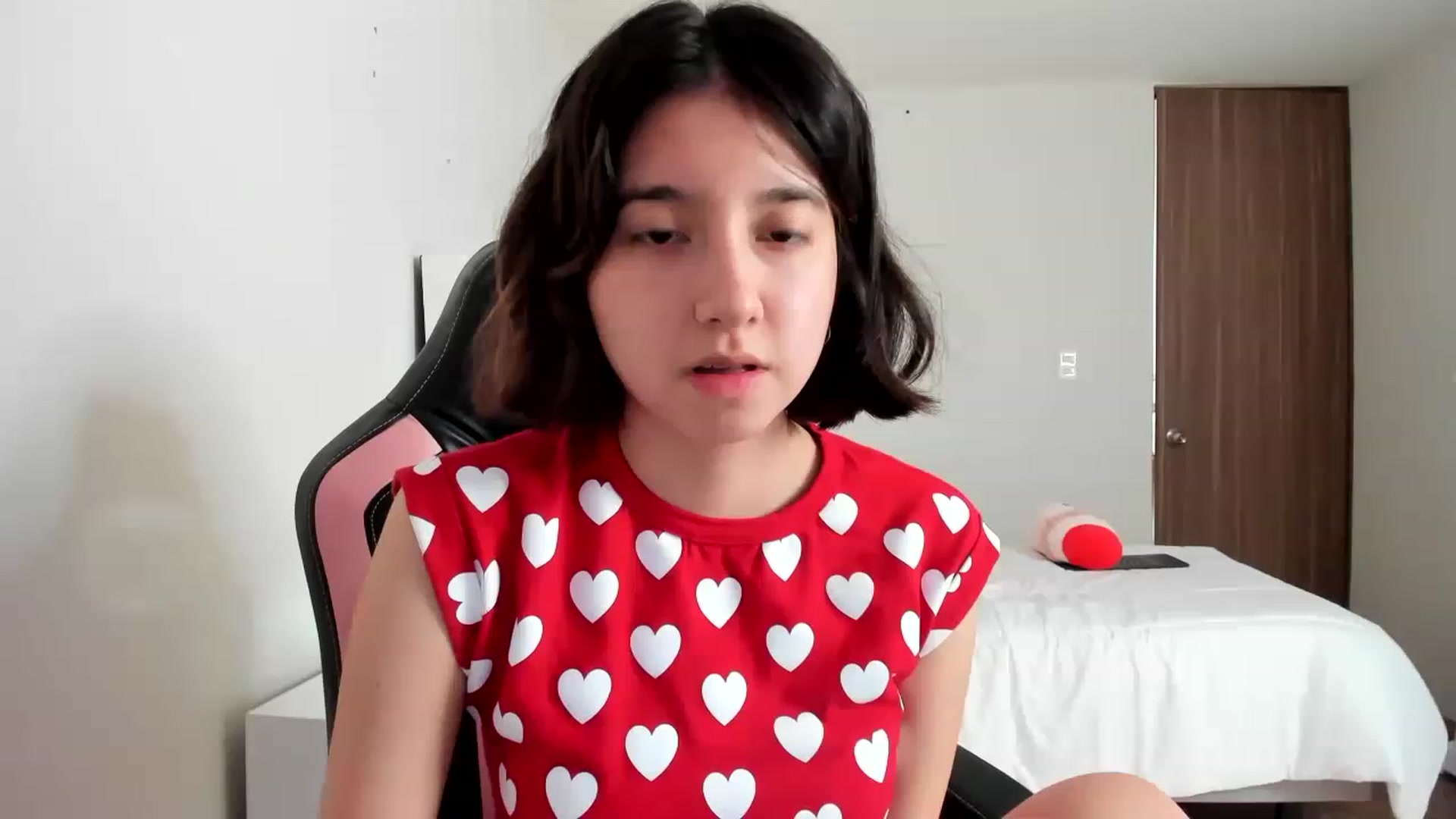 Gallery image thumbnail from Cherrycute666's myfreecams stream on, 02/27/2023, 21:52 image 17 of 20