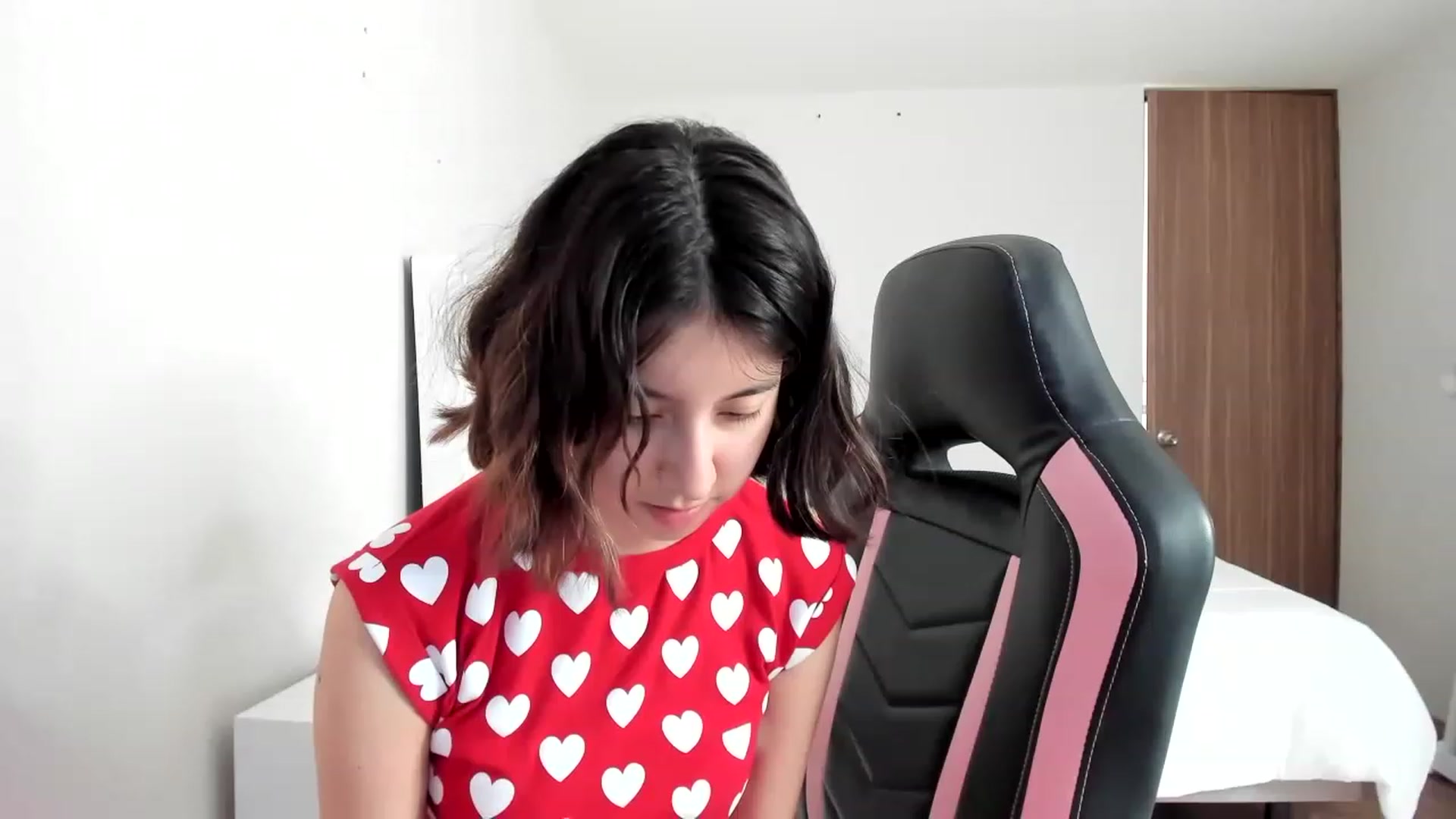 Gallery image thumbnail from Cherrycute666's myfreecams stream on, 02/27/2023, 21:52 image 10 of 20
