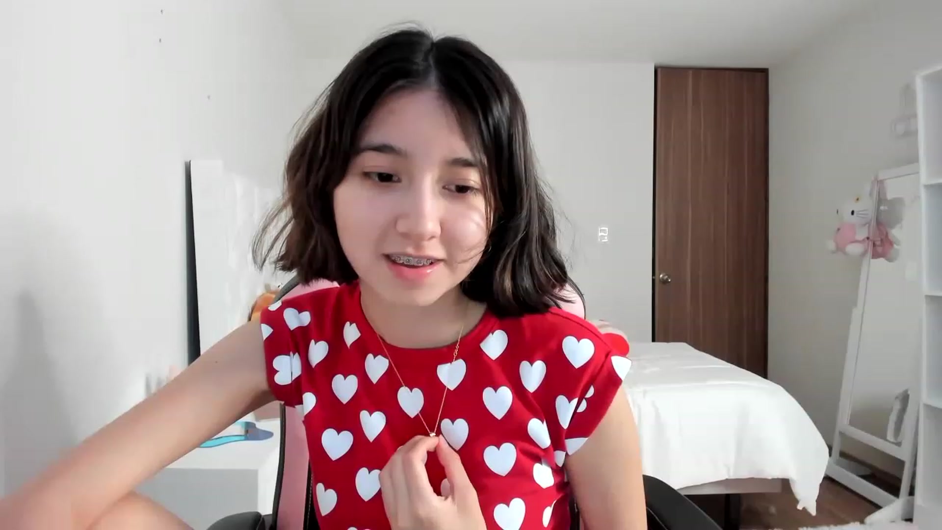 Gallery image thumbnail from Cherrycute666's myfreecams stream on, 02/28/2023, 03:42 image 13 of 20