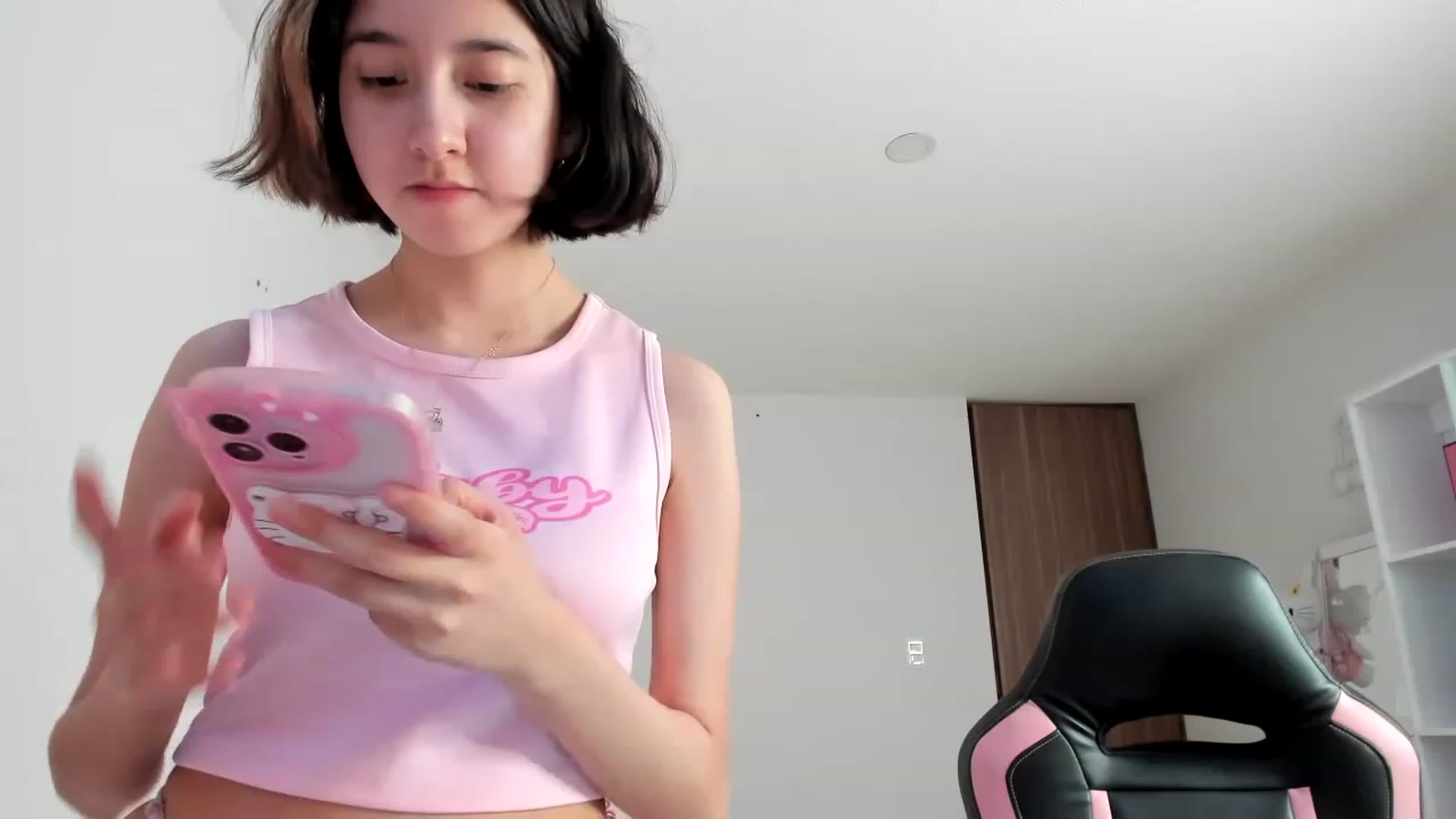 Gallery image thumbnail from Cherrycute666's myfreecams stream on, 02/28/2023, 07:41 image 20 of 20