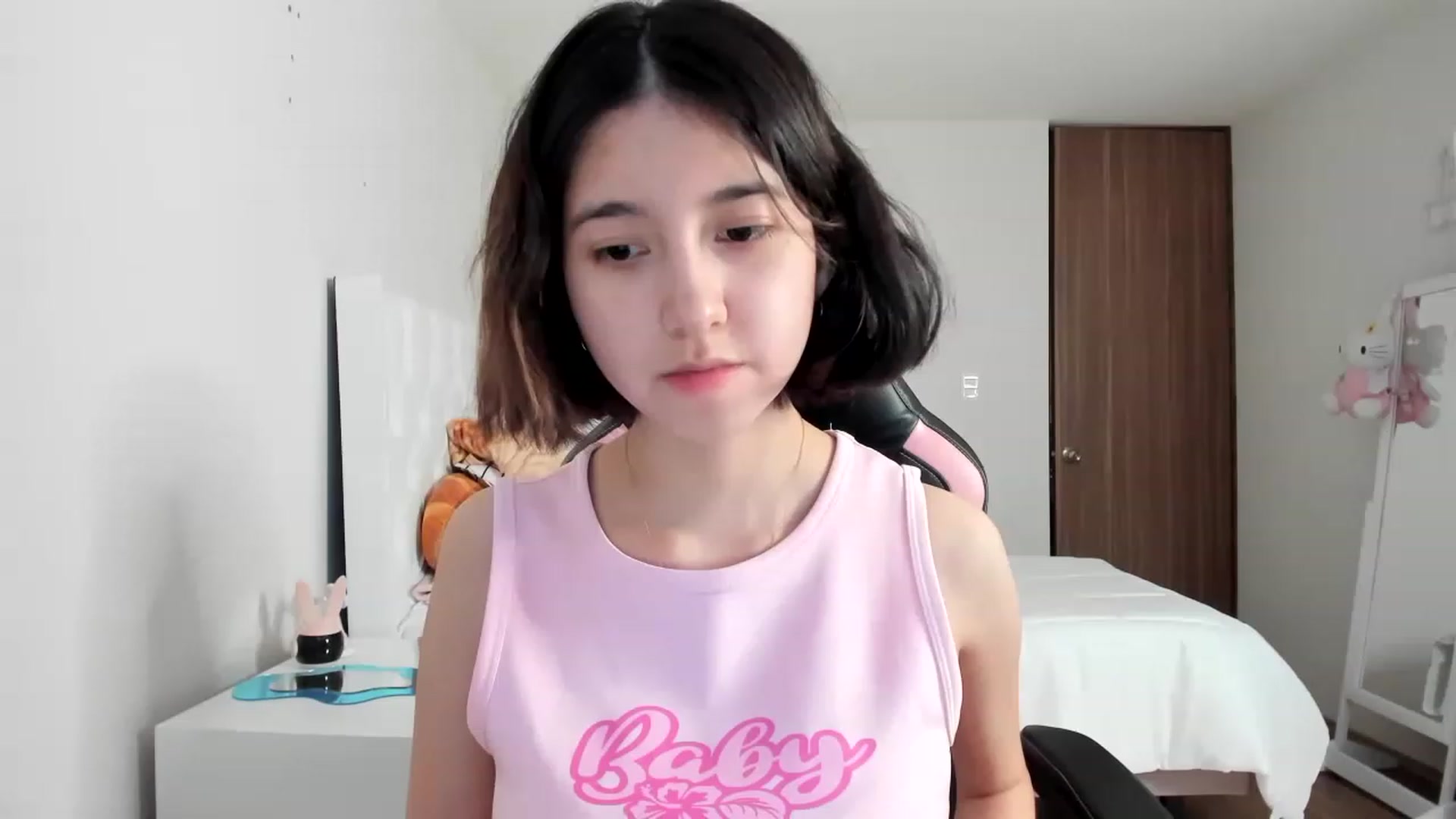 Gallery image thumbnail from Cherrycute666's myfreecams stream on, 02/28/2023, 09:00 image 4 of 20