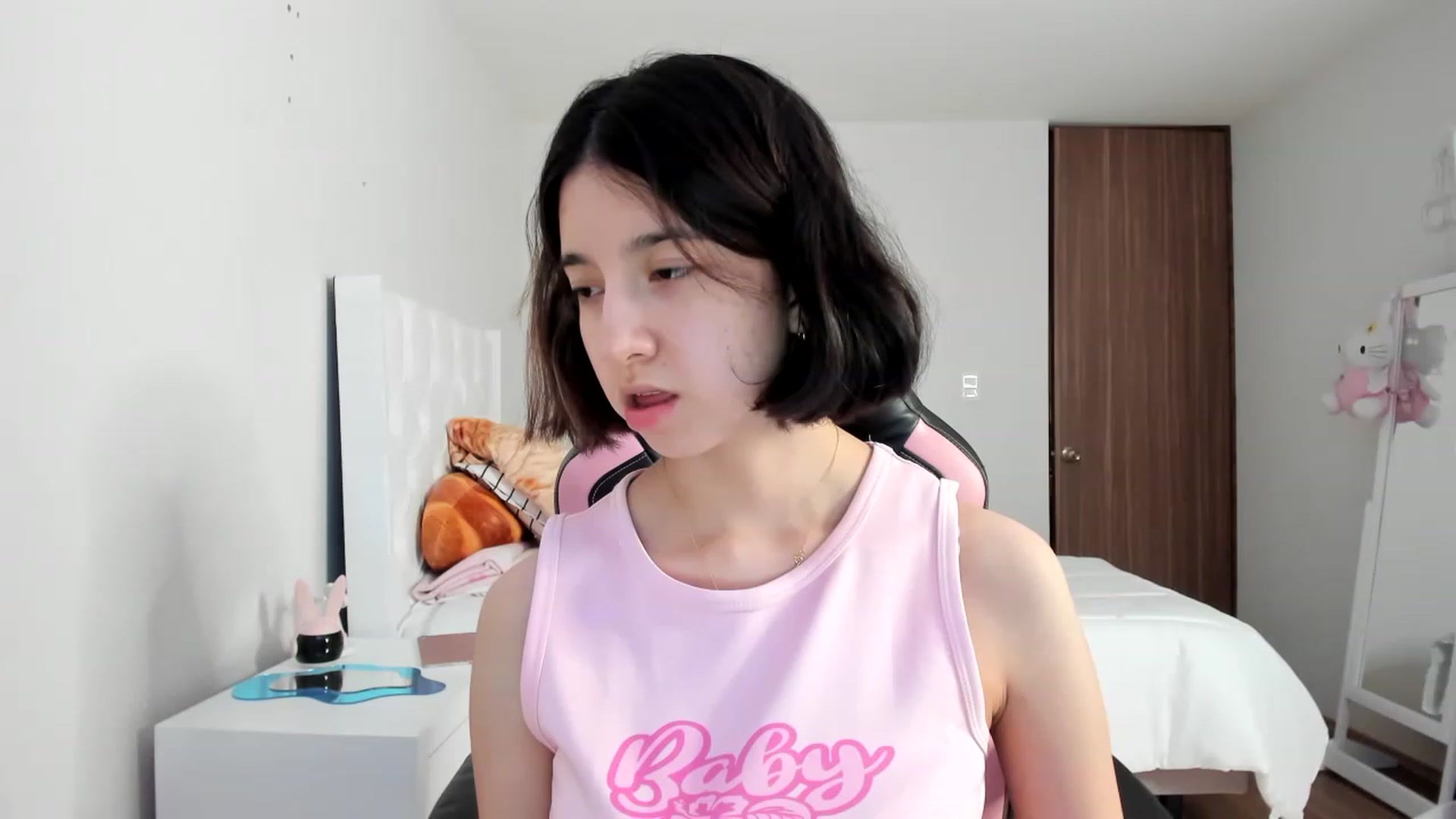 Gallery image thumbnail from Cherrycute666's myfreecams stream on, 02/28/2023, 09:00 image 7 of 20