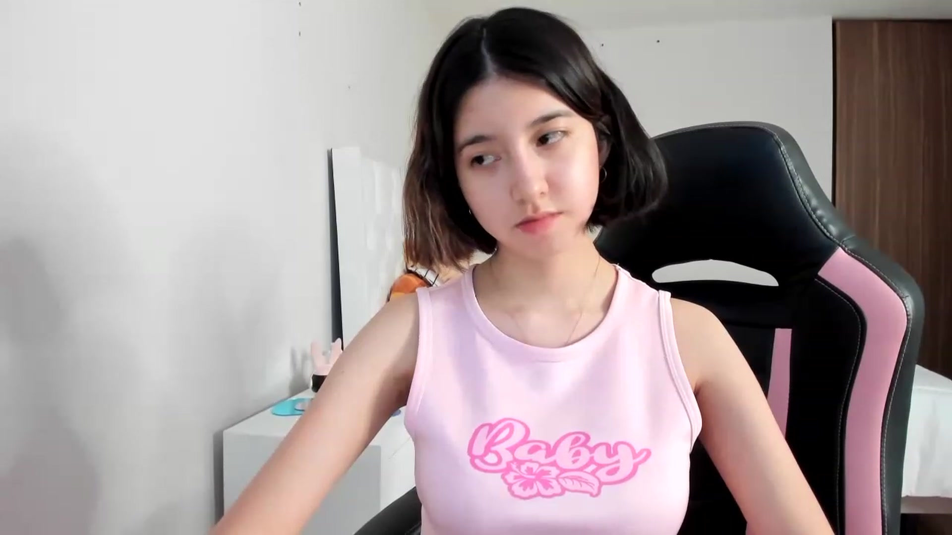 Gallery image thumbnail from Cherrycute666's myfreecams stream on, 02/28/2023, 13:43 image 13 of 20
