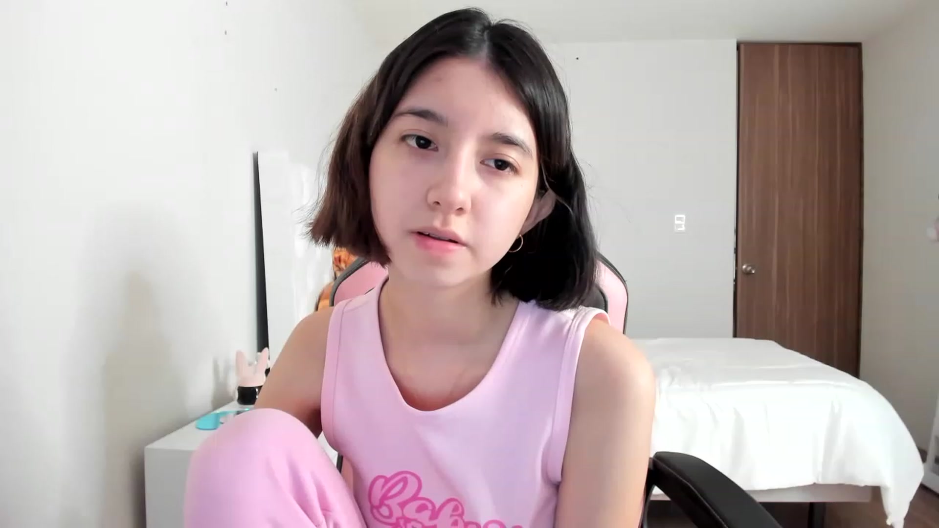 Gallery image thumbnail from Cherrycute666's myfreecams stream on, 02/28/2023, 14:58 image 14 of 20