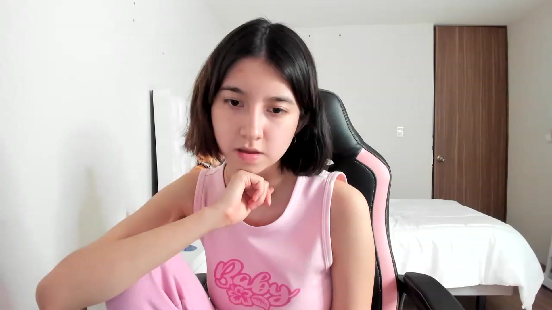 Gallery image thumbnail from Cherrycute666's myfreecams stream on, 02/28/2023, 14:58 image 18 of 20