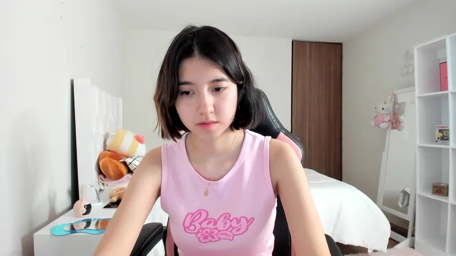 Gallery image thumbnail from Cherrycute666's myfreecams stream on, 03/01/2023, 05:59 image 4 of 20