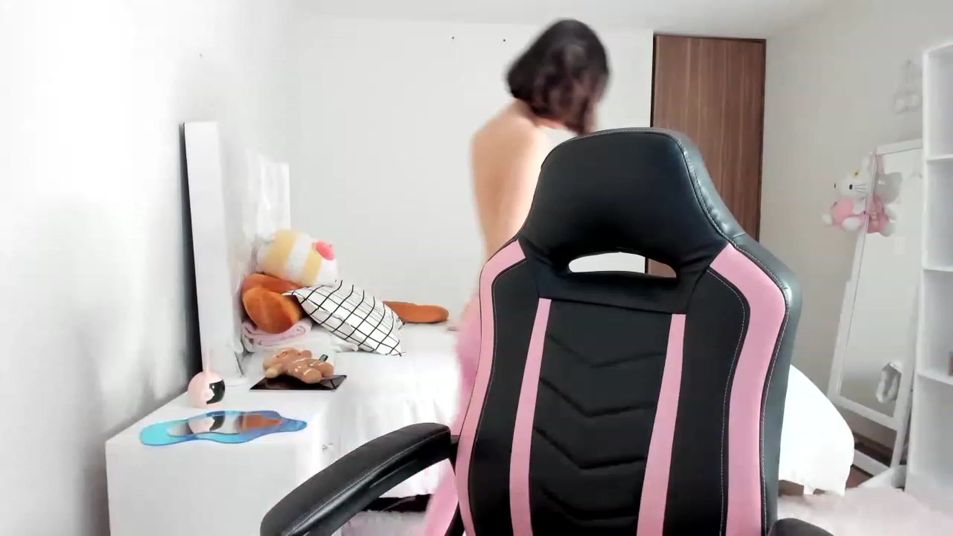 Gallery image thumbnail from Cherrycute666's myfreecams stream on, 03/01/2023, 05:59 image 7 of 20