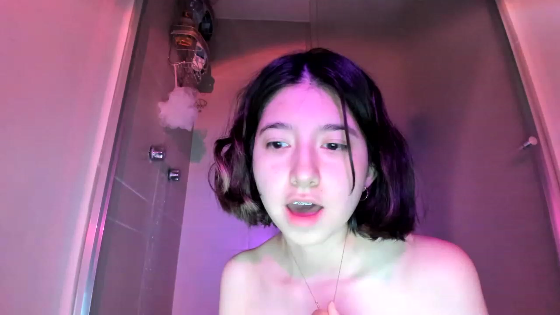 Gallery image thumbnail from Cherrycute666's myfreecams stream on, 03/01/2023, 19:49 image 18 of 20