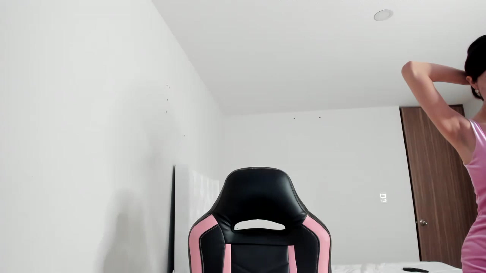 Gallery image thumbnail from Cherrycute666's myfreecams stream on, 03/02/2023, 04:30 image 10 of 20