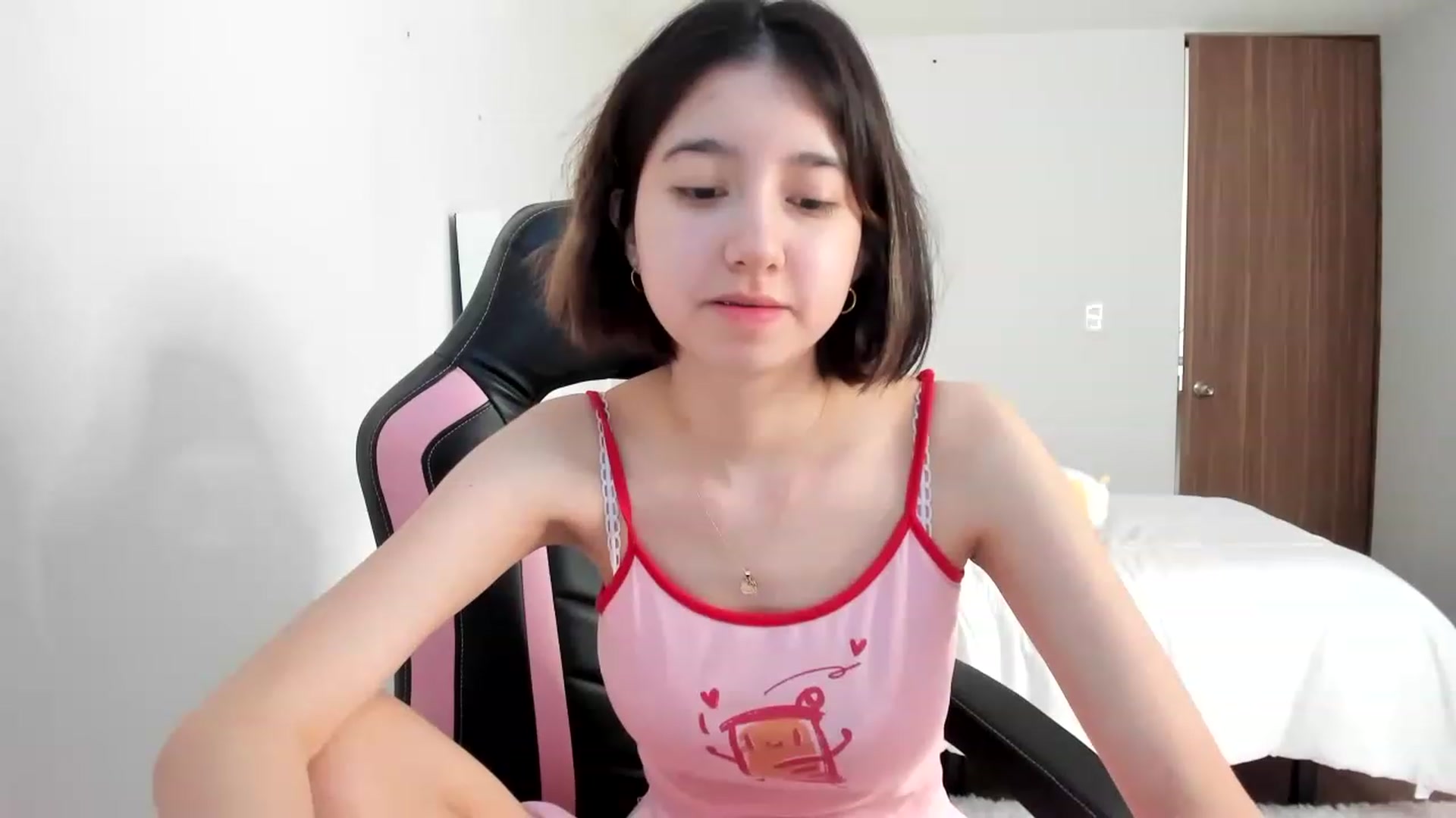 Gallery image thumbnail from Cherrycute666's myfreecams stream on, 03/02/2023, 20:48 image 14 of 20