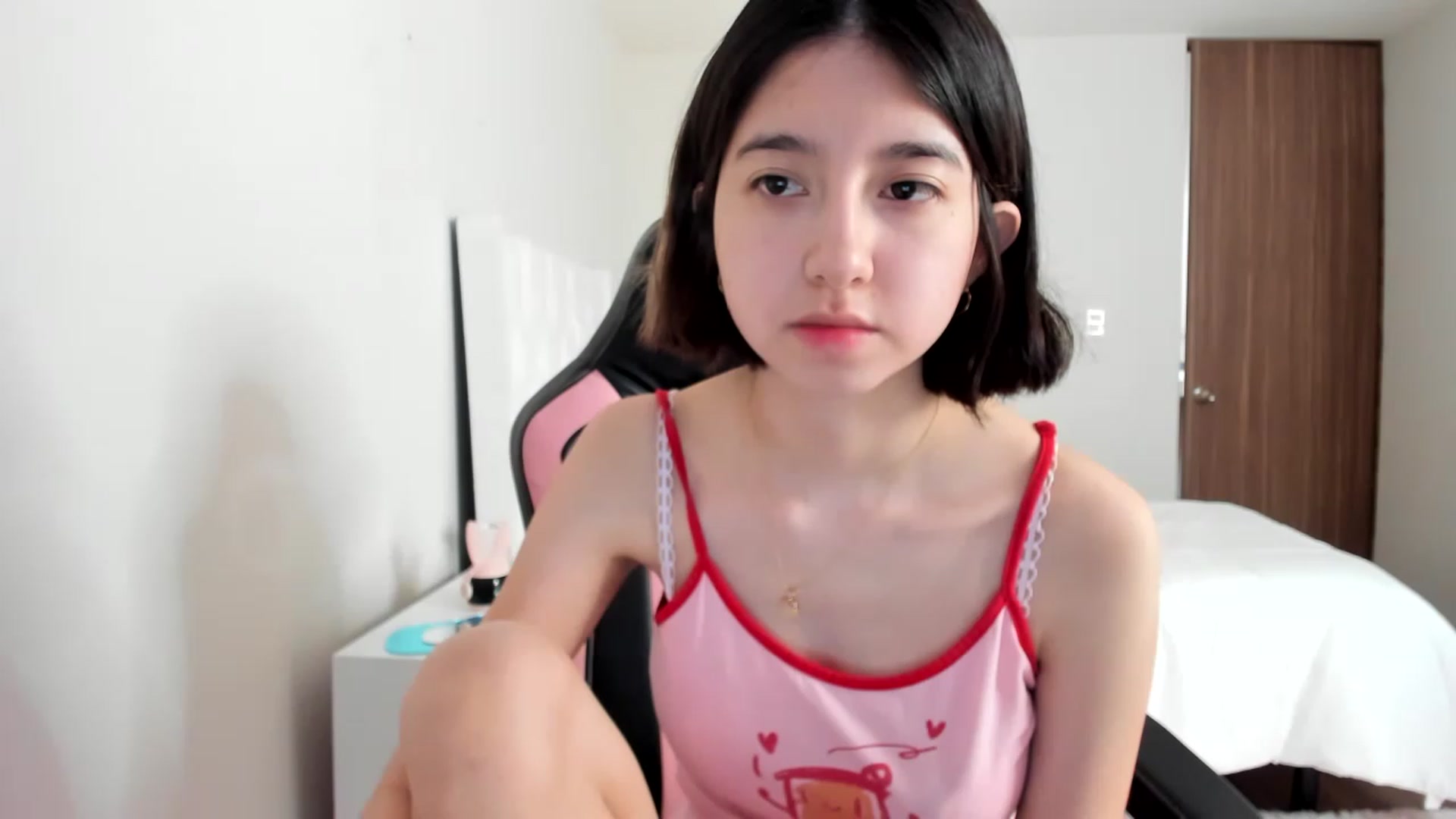 Gallery image thumbnail from Cherrycute666's myfreecams stream on, 03/02/2023, 20:48 image 3 of 20