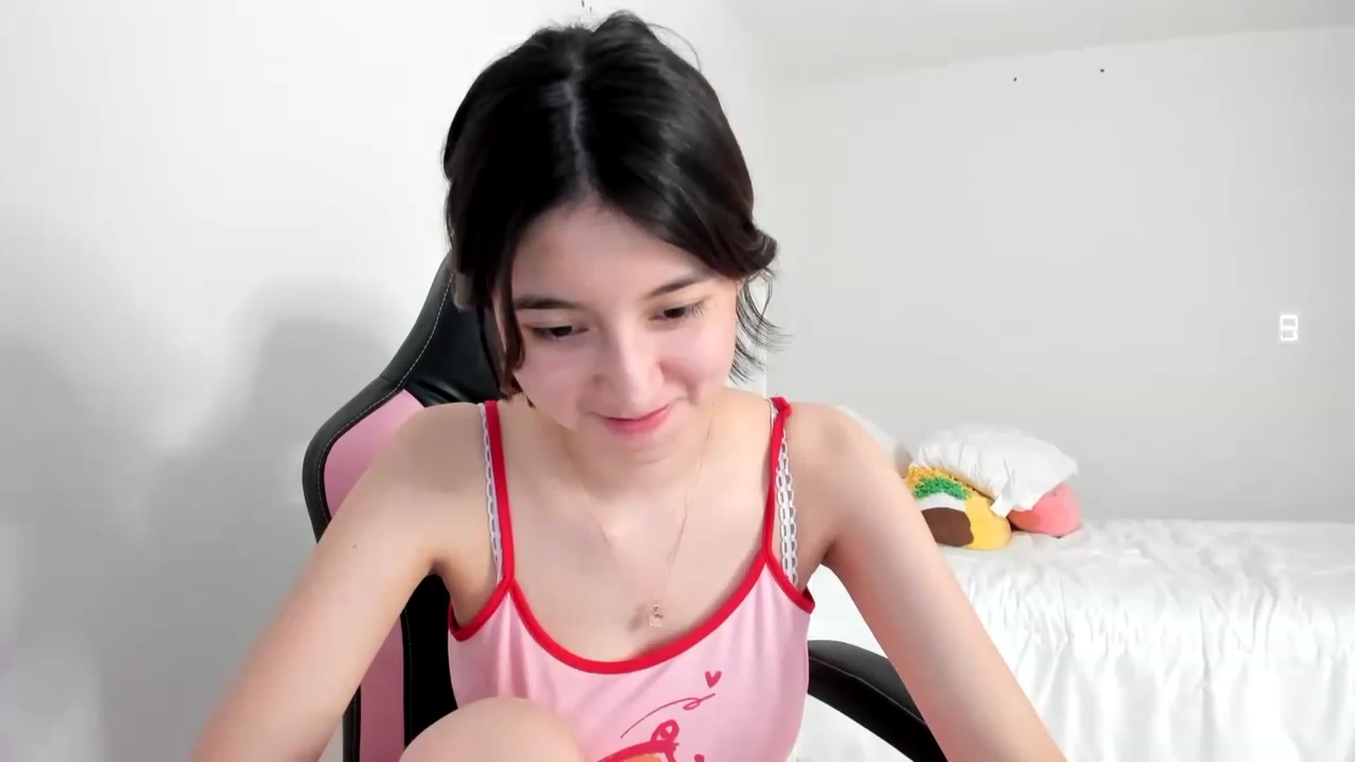 Gallery image thumbnail from Cherrycute666's myfreecams stream on, 03/02/2023, 23:01 image 19 of 20