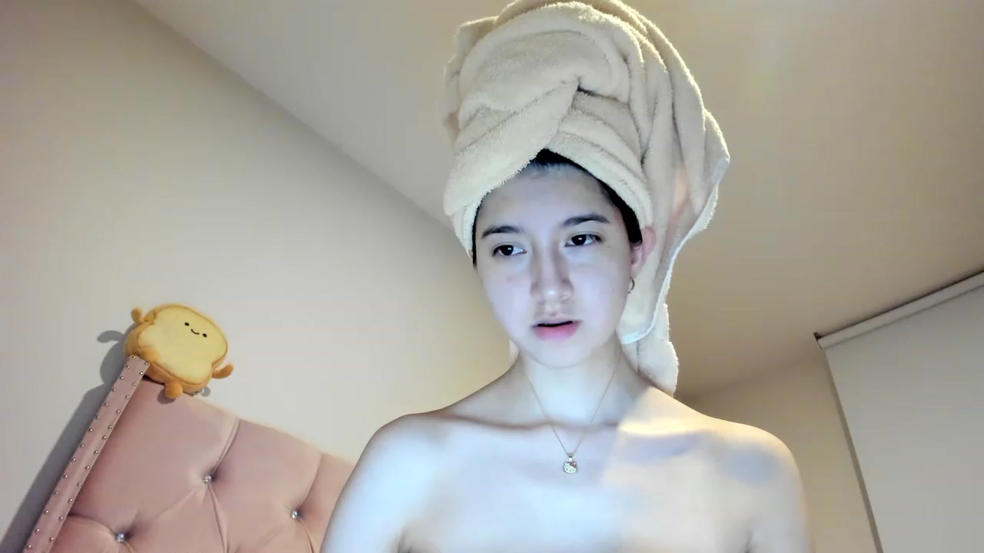 Gallery image thumbnail from Cherrycute666's myfreecams stream on, 03/03/2023, 09:57 image 14 of 20