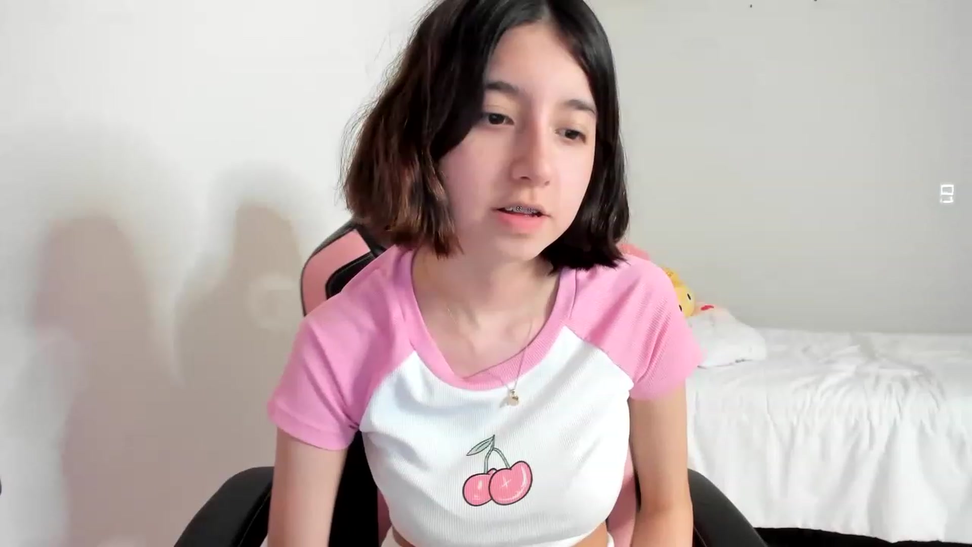 Gallery image thumbnail from Cherrycute666's myfreecams stream on, 03/03/2023, 14:39 image 11 of 20