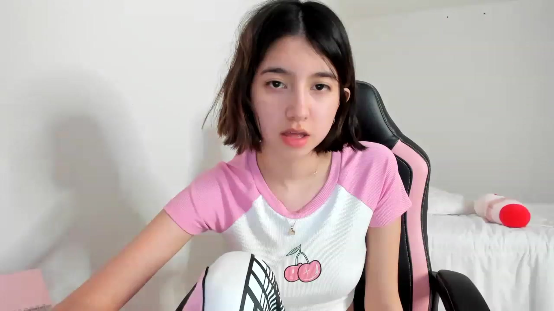 Gallery image thumbnail from Cherrycute666's myfreecams stream on, 03/04/2023, 06:35 image 3 of 20