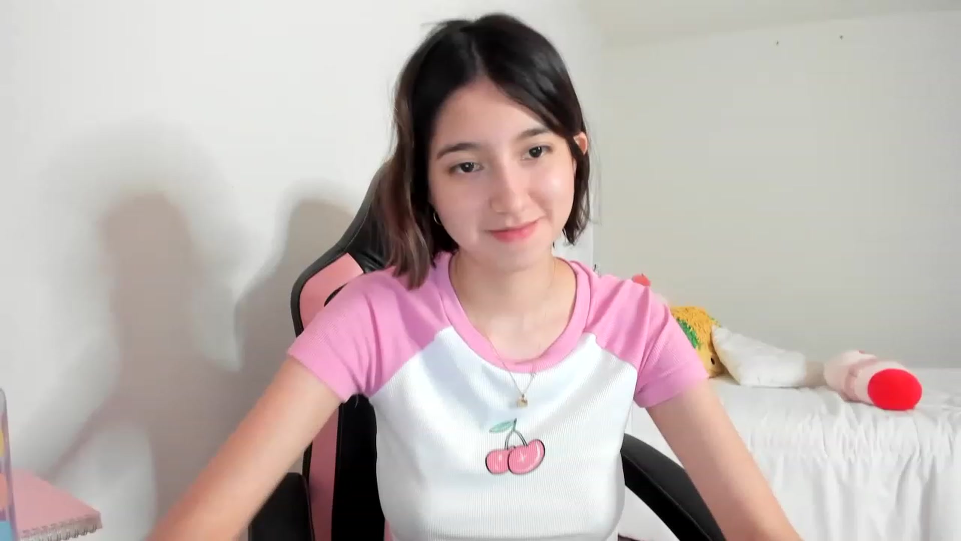 Gallery image thumbnail from Cherrycute666's myfreecams stream on, 03/04/2023, 06:35 image 9 of 20