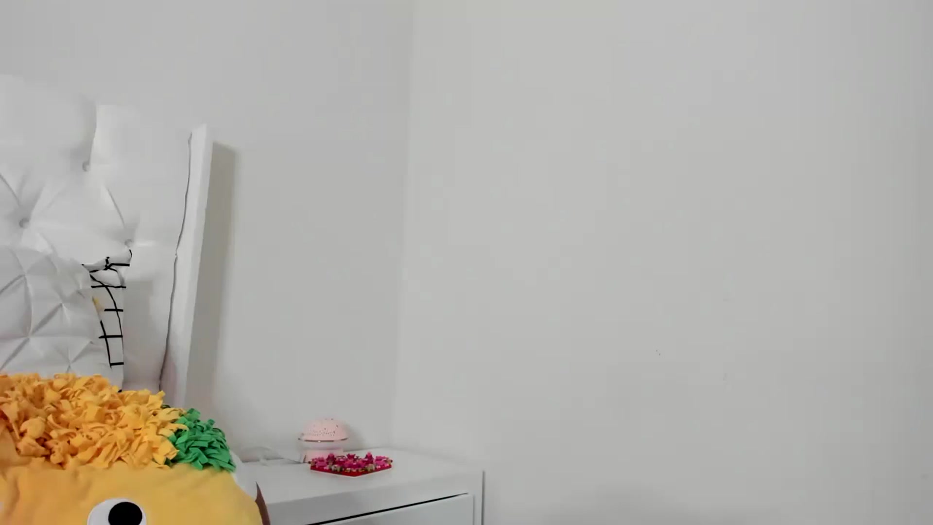 Gallery image thumbnail from Cherrycute666's myfreecams stream on, 03/05/2023, 04:23 image 12 of 20