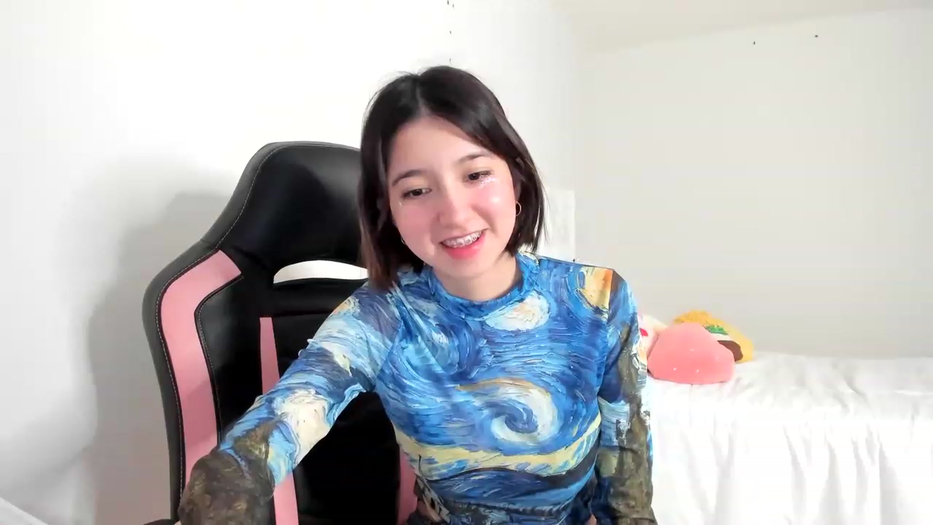 Gallery image thumbnail from Cherrycute666's myfreecams stream on, 03/05/2023, 05:26 image 2 of 20