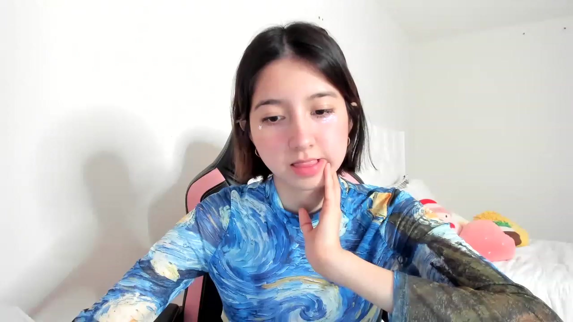 Gallery image thumbnail from Cherrycute666's myfreecams stream on, 03/05/2023, 06:36 image 2 of 20