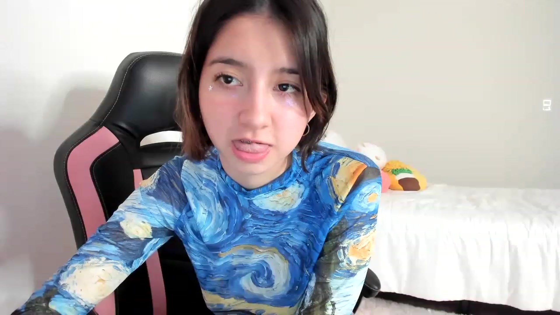 Gallery image thumbnail from Cherrycute666's myfreecams stream on, 03/05/2023, 12:24 image 18 of 20