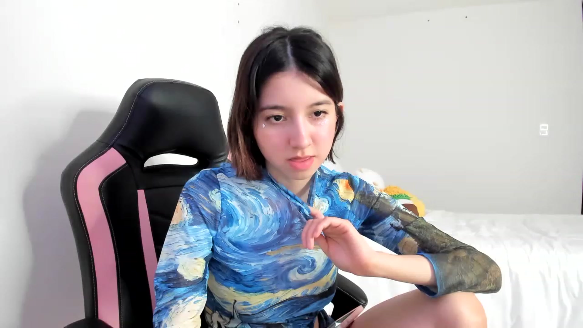 Gallery image thumbnail from Cherrycute666's myfreecams stream on, 03/05/2023, 12:24 image 9 of 20