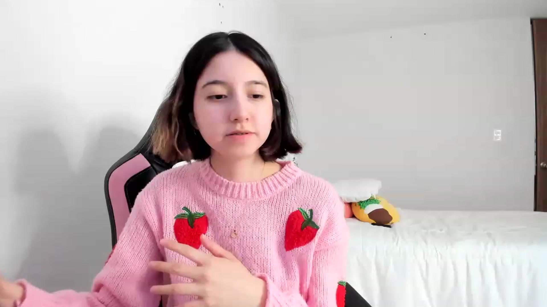 Gallery image thumbnail from Cherrycute666's myfreecams stream on, 03/05/2023, 17:12 image 5 of 20