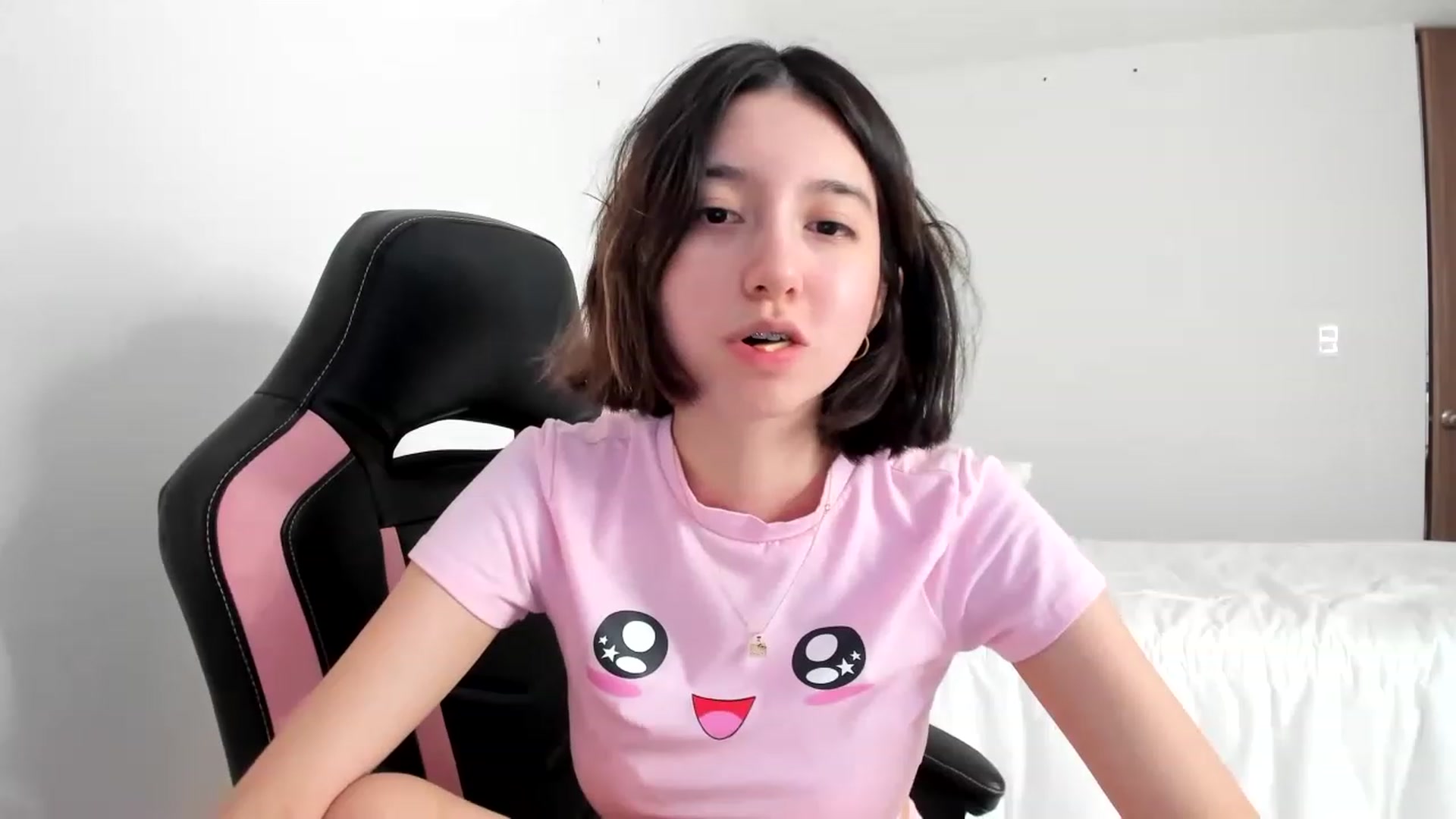 Gallery image thumbnail from Cherrycute666's myfreecams stream on, 03/05/2023, 17:52 image 19 of 20
