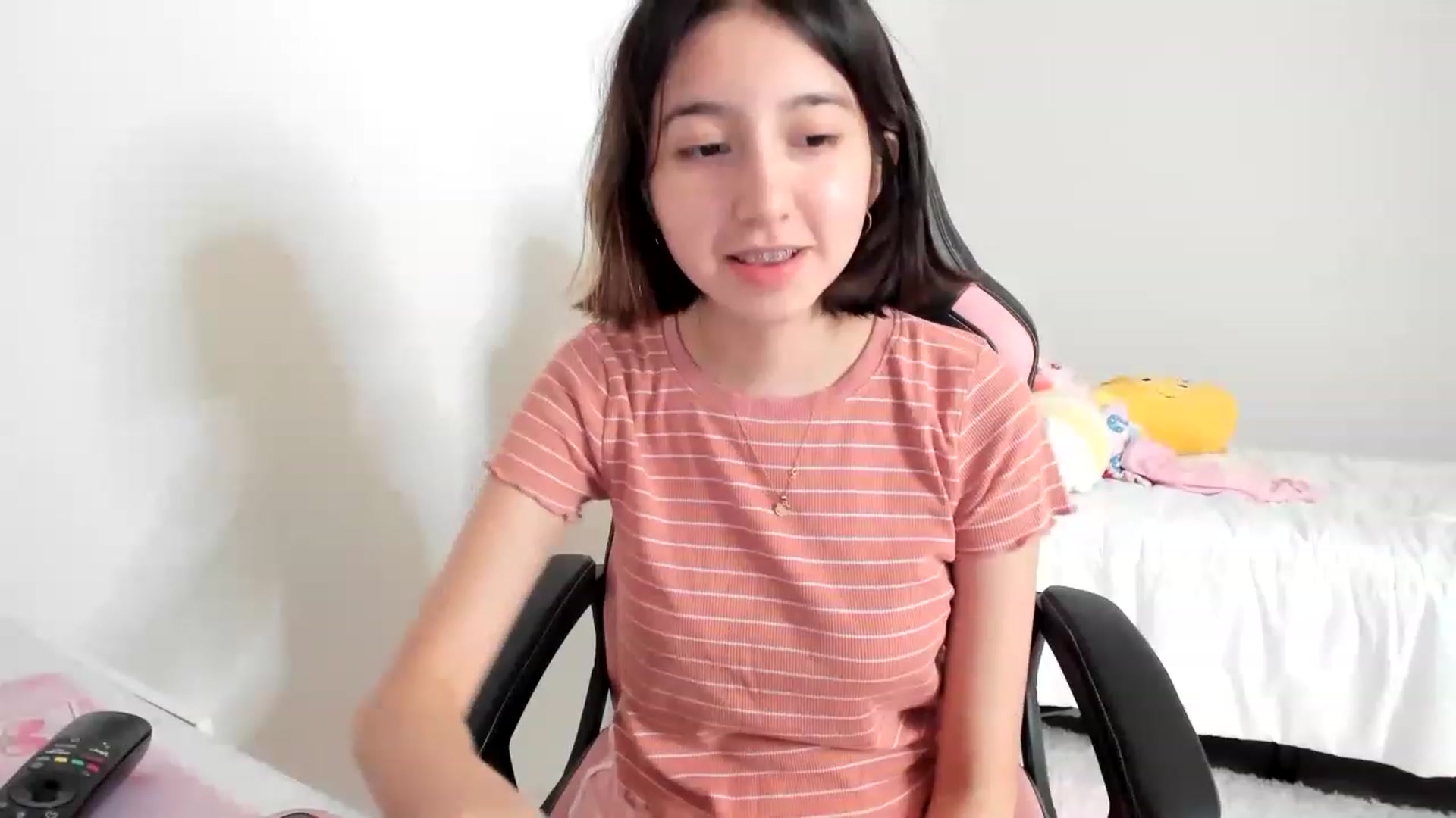 Gallery image thumbnail from Cherrycute666's myfreecams stream on, 03/05/2023, 22:42 image 12 of 20
