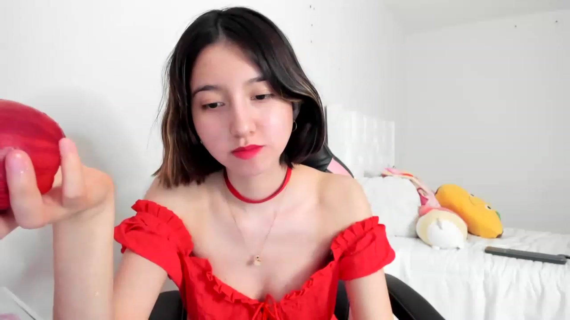Gallery image thumbnail from Cherrycute666's myfreecams stream on, 03/06/2023, 02:31 image 16 of 20