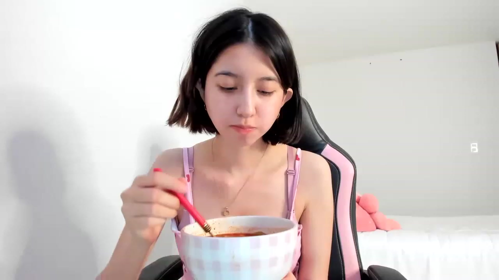 Gallery image thumbnail from Cherrycute666's myfreecams stream on, 03/07/2023, 09:31 image 19 of 20
