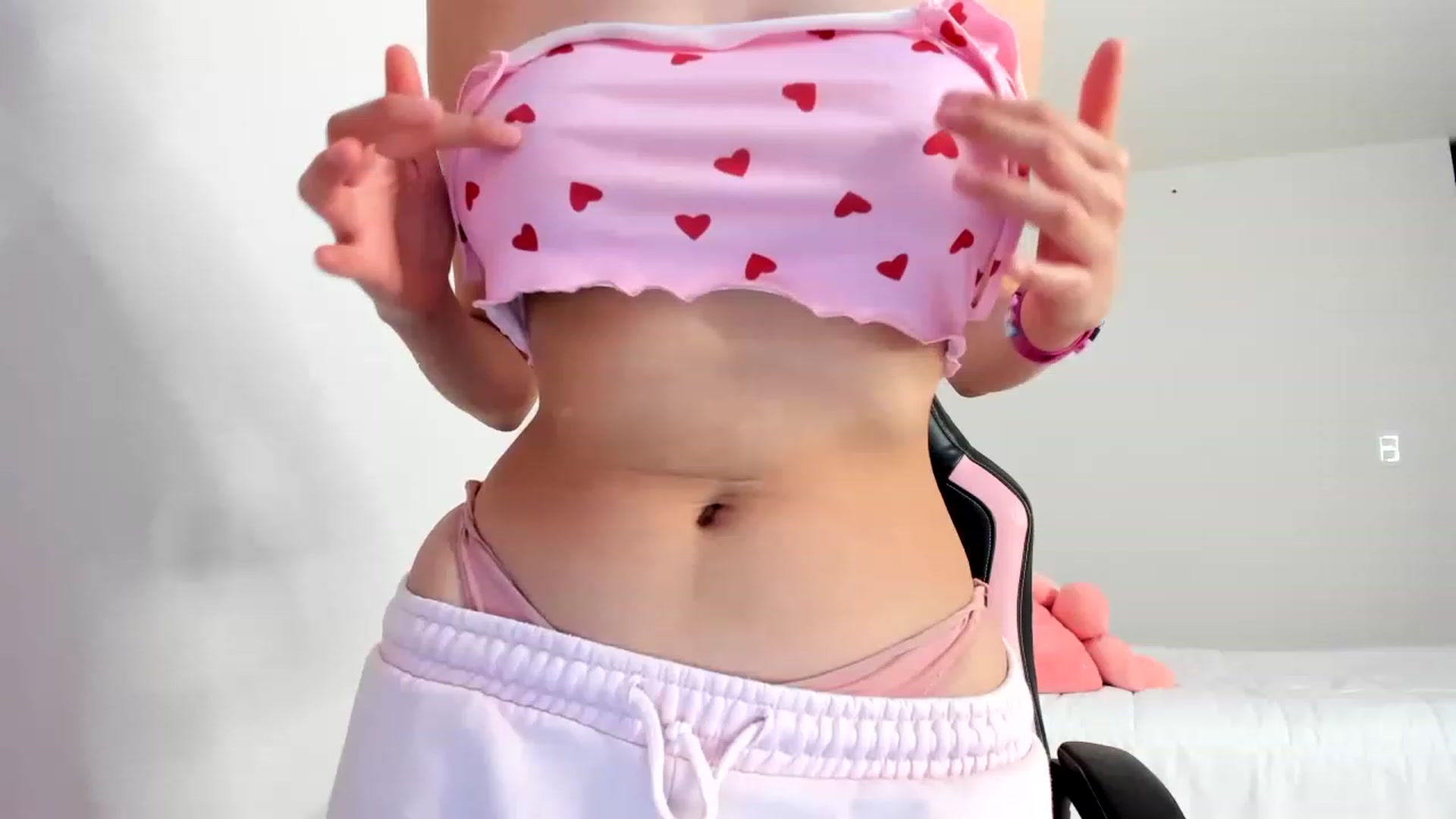 Gallery image thumbnail from Cherrycute666's myfreecams stream on, 03/07/2023, 09:31 image 9 of 20