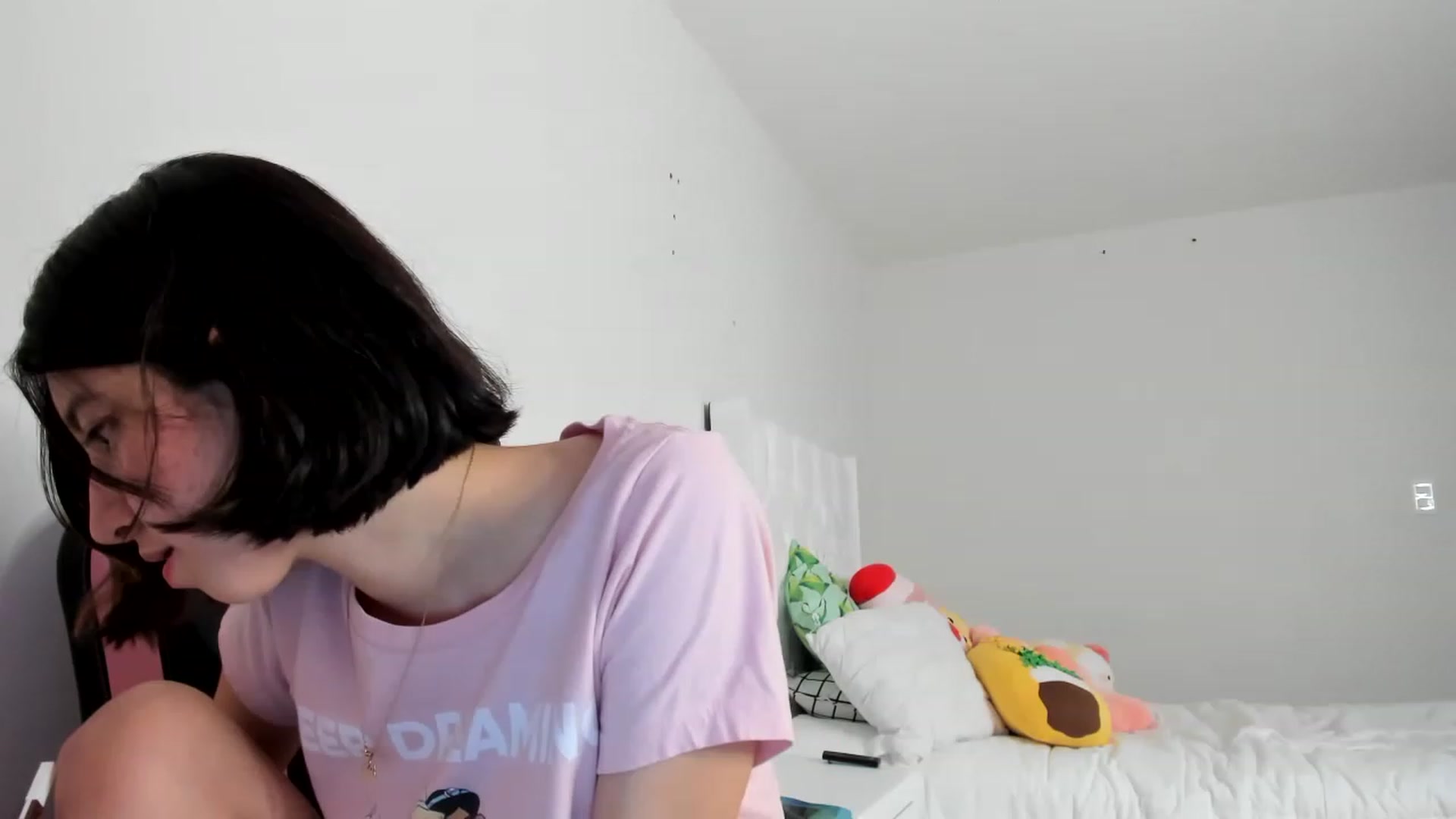 Gallery image thumbnail from Cherrycute666's myfreecams stream on, 03/08/2023, 04:49 image 1 of 20