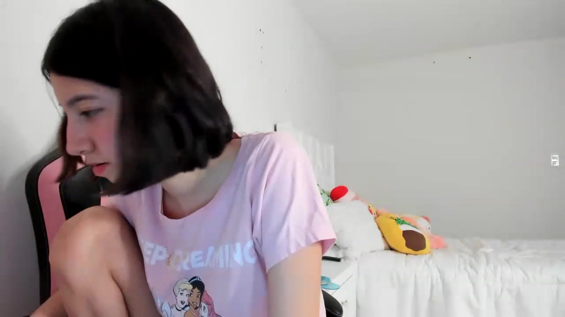 Gallery image thumbnail from Cherrycute666's myfreecams stream on, 03/08/2023, 04:49 image 8 of 20