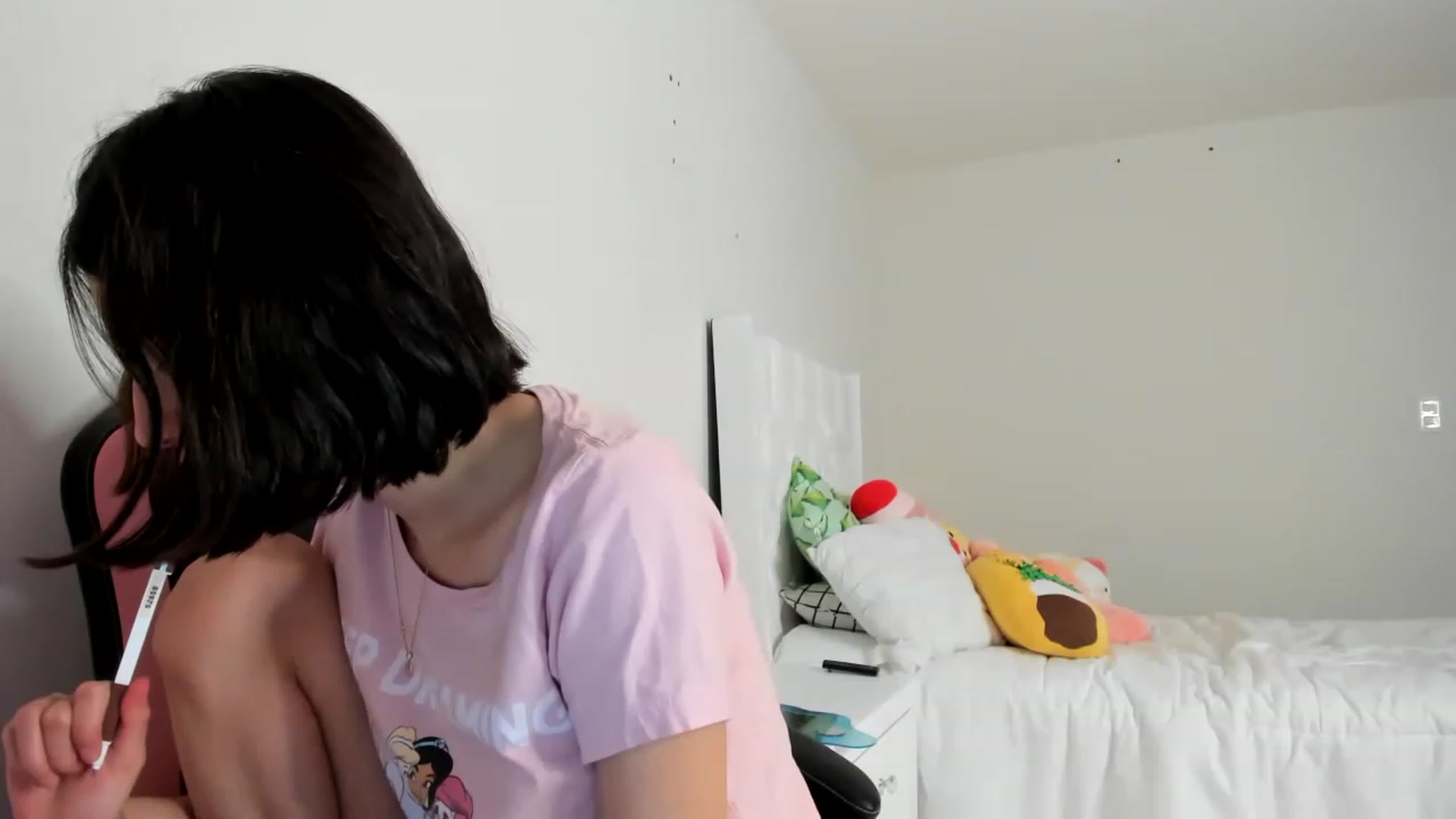 Gallery image thumbnail from Cherrycute666's myfreecams stream on, 03/08/2023, 04:49 image 7 of 20