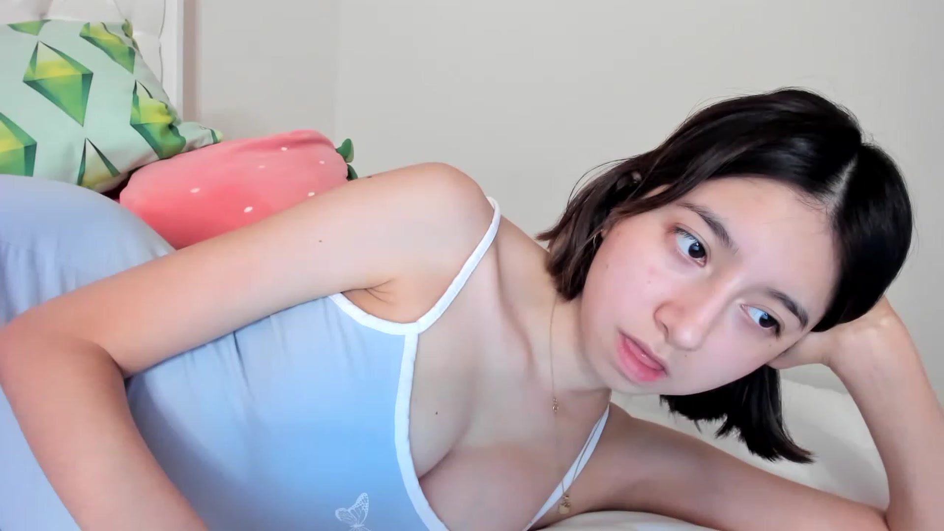 Gallery image thumbnail from Cherrycute666's myfreecams stream on, 03/08/2023, 10:07 image 1 of 20