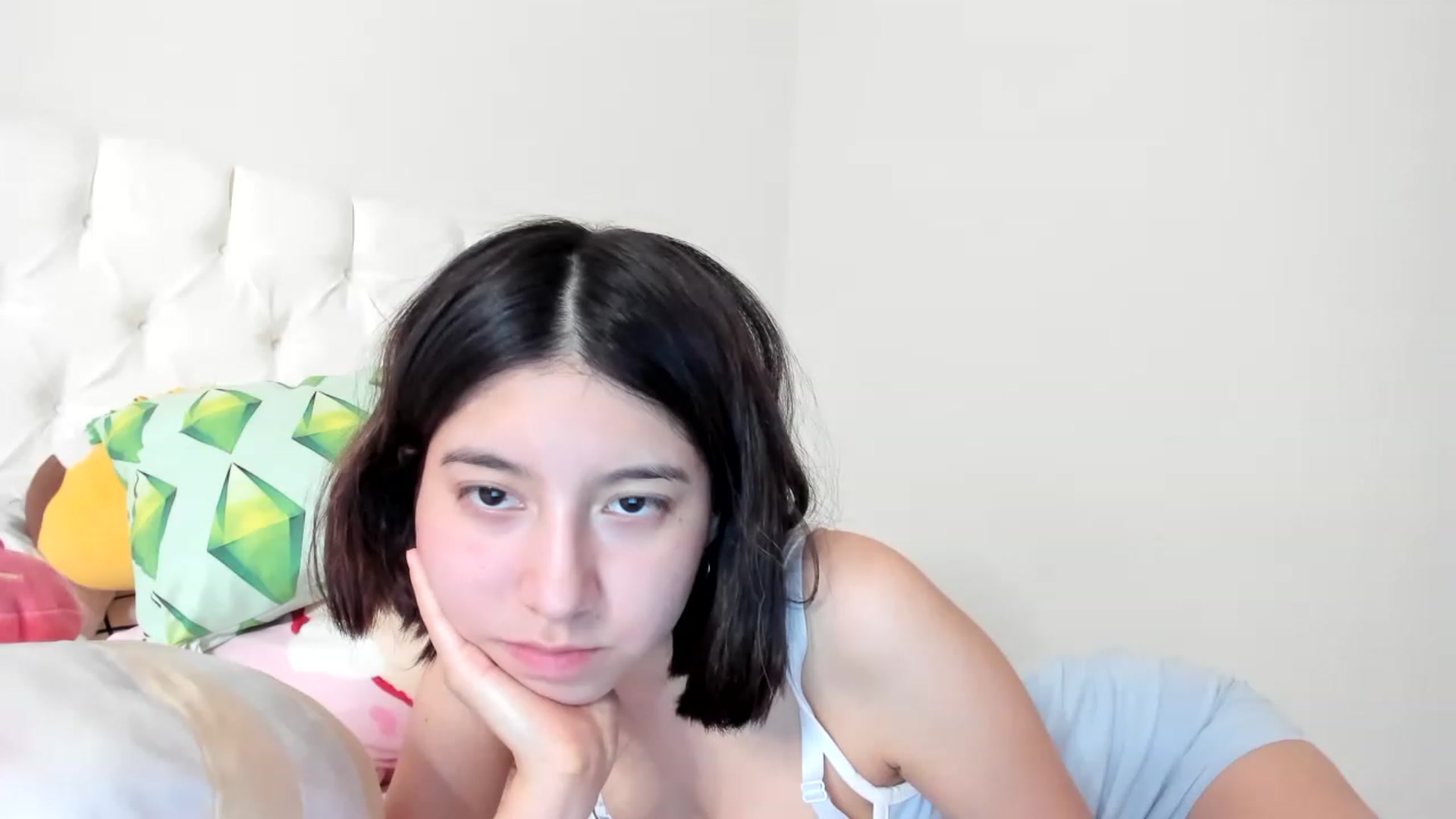 Gallery image thumbnail from Cherrycute666's myfreecams stream on, 03/08/2023, 10:07 image 18 of 20