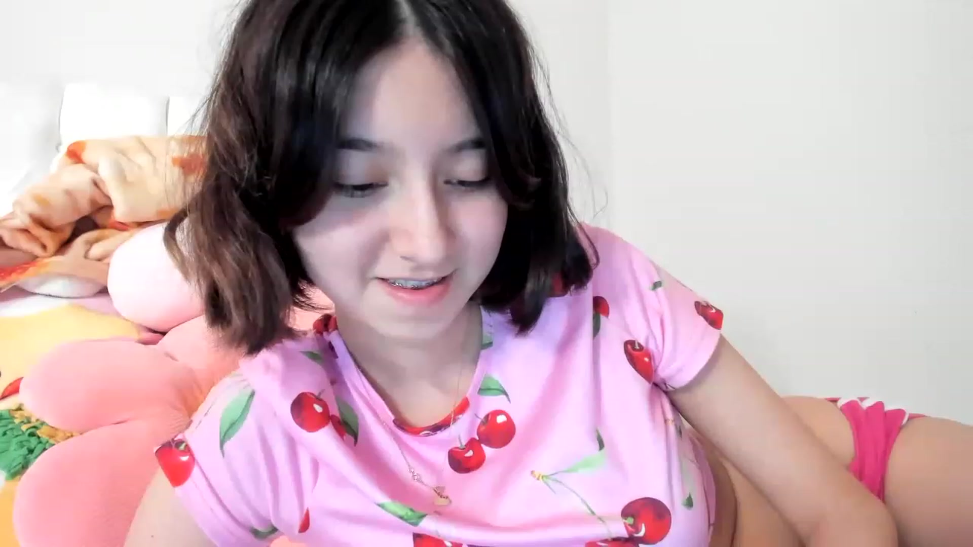 Gallery image thumbnail from Cherrycute666's myfreecams stream on, 03/09/2023, 05:07 image 8 of 20